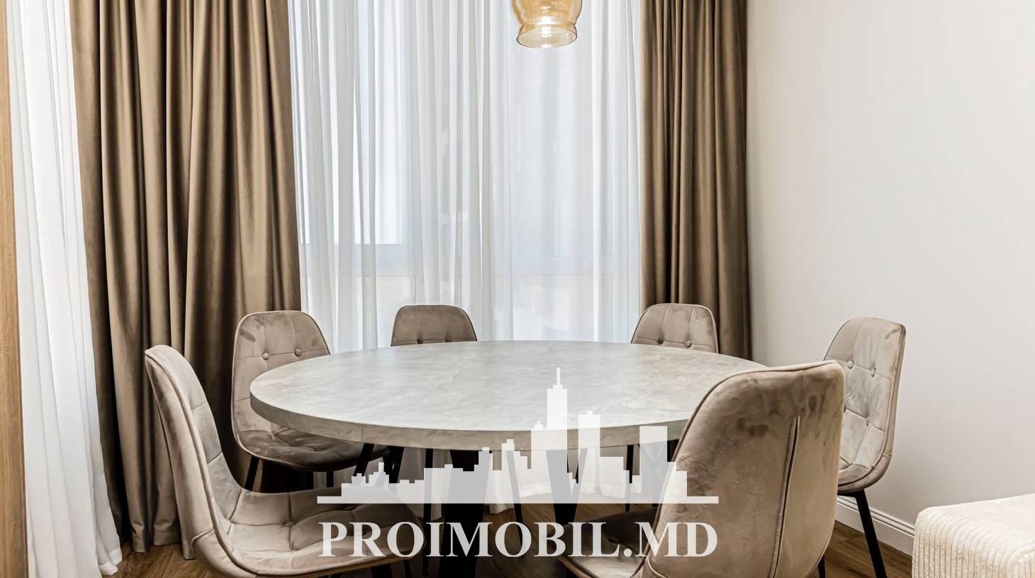 https://images.proimobil.md/efjFO7u9zElgi0XfHz4WH0eEYt0xeZRCa_fRnDqA9Zg/watermark:0.75:so:0:30:0.39/resize:fill:1460:816:1/gravity:ce/bG9jYWw6Ly8vZXN0YXRlL2xyLzBiNTBkYTQxLTZjNTUtNDcxOC1hYmFkLWE4YzBiZGU1Yzk3NS5qcGVn