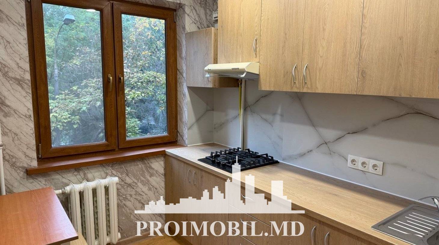 https://images.proimobil.md/egseIe1t0hPU4EYx4o9SkSClIEGz6s6Y8VmpIcuTii8/watermark:0.75:so:0:30:0.39/resize:fill:1460:816:1/gravity:ce/bG9jYWw6Ly8vZXN0YXRlL2xyLzdkMWNkZjI4LWJhMTktNDA2Yy04ODNkLTBiZGY1Mzk0MjQyYy5qcGVn