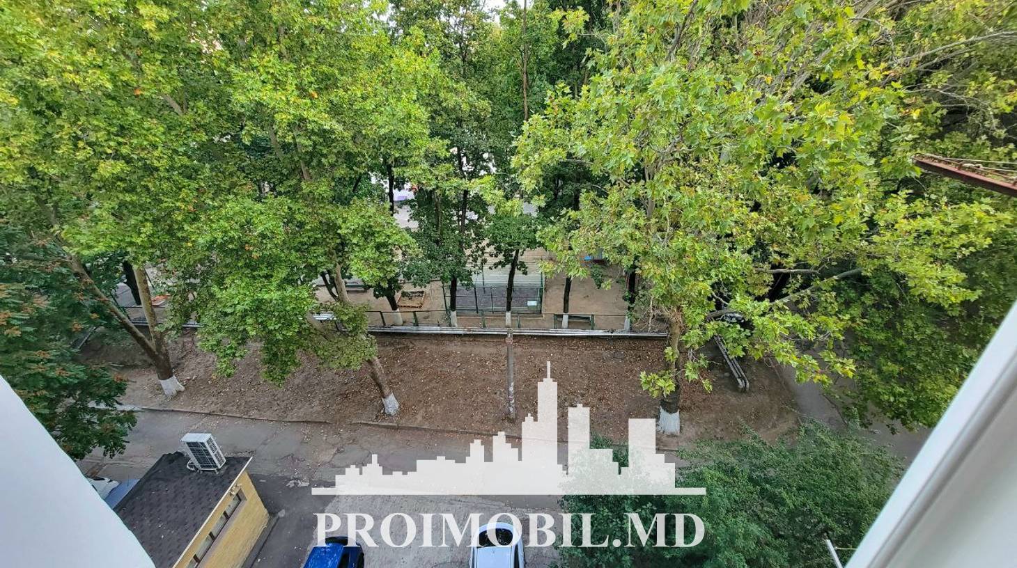 https://images.proimobil.md/ei9KE8P1yimaXigsff35EGVmn_k4LV4BazY6z9jDA_M/watermark:0.75:so:0:30:0.39/resize:fill:1460:816:1/gravity:ce/bG9jYWw6Ly8vZXN0YXRlL2xyLzhlZDVlOGE0LWI3NzMtNDUyYy04NDM4LWIzODNlNmI1YTlhMi5qcGVn