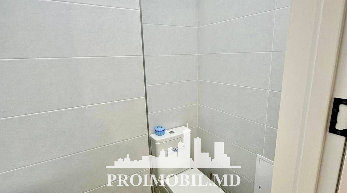 https://images.proimobil.md/en3-0TVgUDK64xNSext1Ecm4nvGjpV3ytE-Isb5Zgss/watermark:0.75:so:0:30:0.39/resize:fill:1460:816:1/gravity:ce/bG9jYWw6Ly8vZXN0YXRlL2xyLzk5MTVmMGY1LWYwM2EtNGQ0Mi1iMTUwLTNkZGUwMmRjMTI5Ny5qcGVn