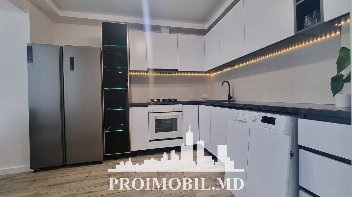 https://images.proimobil.md/epzGB6IwwmsFAgCknT1qld9WAHA4vBsWm3ybkPlbio8/watermark:0.75:so:0:30:0.39/resize:fill:1460:816:1/gravity:ce/bG9jYWw6Ly8vZXN0YXRlL2xyLzNlNDIzZGRiLTIxNDctNGZmMy1iNWNmLWNmY2MyNGI1YTU3OC5qcGVn