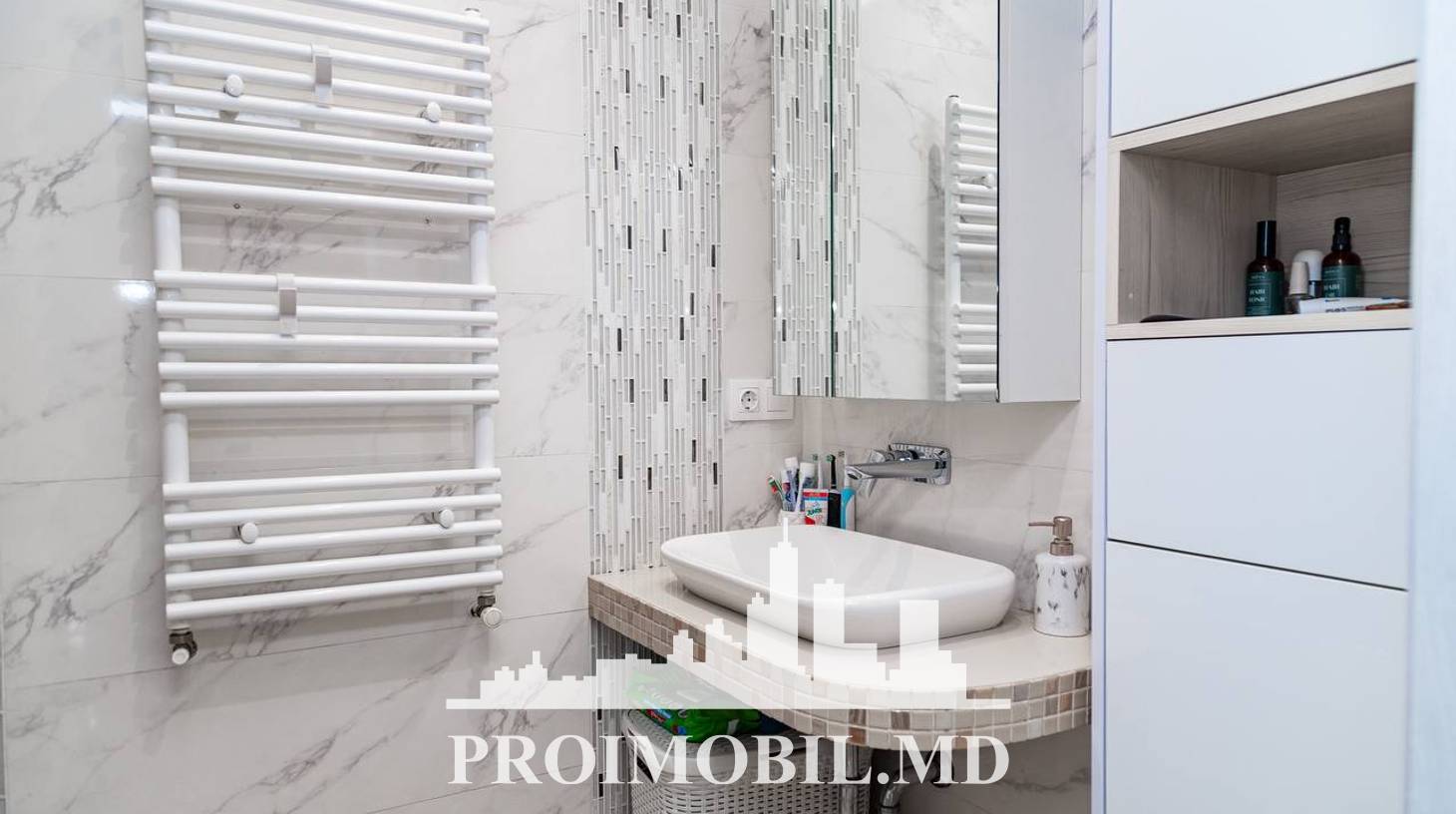 https://images.proimobil.md/eqreCWsj2wOmJohu14K8hqHTminYKjaJEMKSoXEitcY/watermark:0.75:so:0:30:0.39/resize:fill:1460:816:1/gravity:ce/bG9jYWw6Ly8vZXN0YXRlL2xyLzFmYjIwMGFkLWY2MmUtNGNmYy05YzAxLTYxNTk0N2M2MTY0Yy5qcGVn