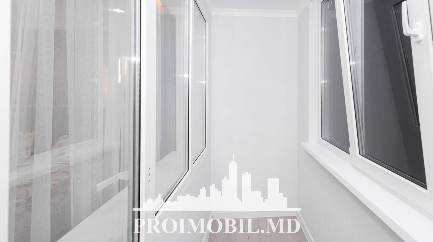 https://images.proimobil.md/esMA2MgGxe43cabm0RsImu450oDp5k9jKRYSloI2pWM/watermark:0.75:so:0:30:0.39/resize:fill:1460:816:1/gravity:ce/bG9jYWw6Ly8vZXN0YXRlL2xyLzU4NDkzMTZlLTkyMmUtNGNmZC1iZTFjLWFiNzQ2YmYzZDFjMC5qcGVn