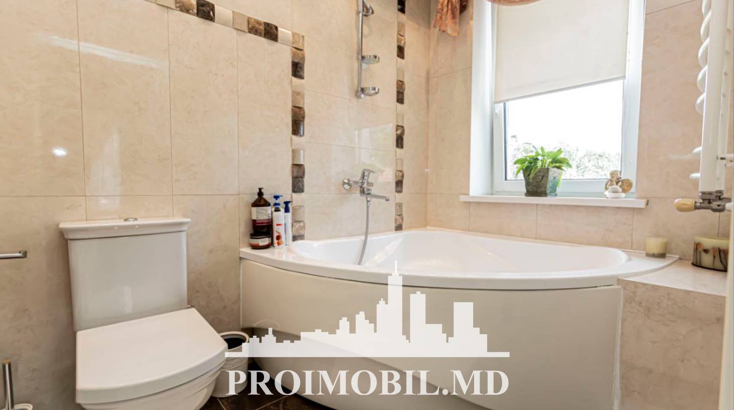 https://images.proimobil.md/exyBaeuZ8N0SSD_UqBtrSS3ZnmEy6k8eC1woD8Fz9lk/watermark:0.75:so:0:30:0.39/resize:fill:1460:816:1/gravity:ce/bG9jYWw6Ly8vZXN0YXRlL2xyL2FkNzc4NzRlLTA5NWMtNGIyMi1hN2IyLTA1ZDdjYzAwZmYwYi5qcGVn