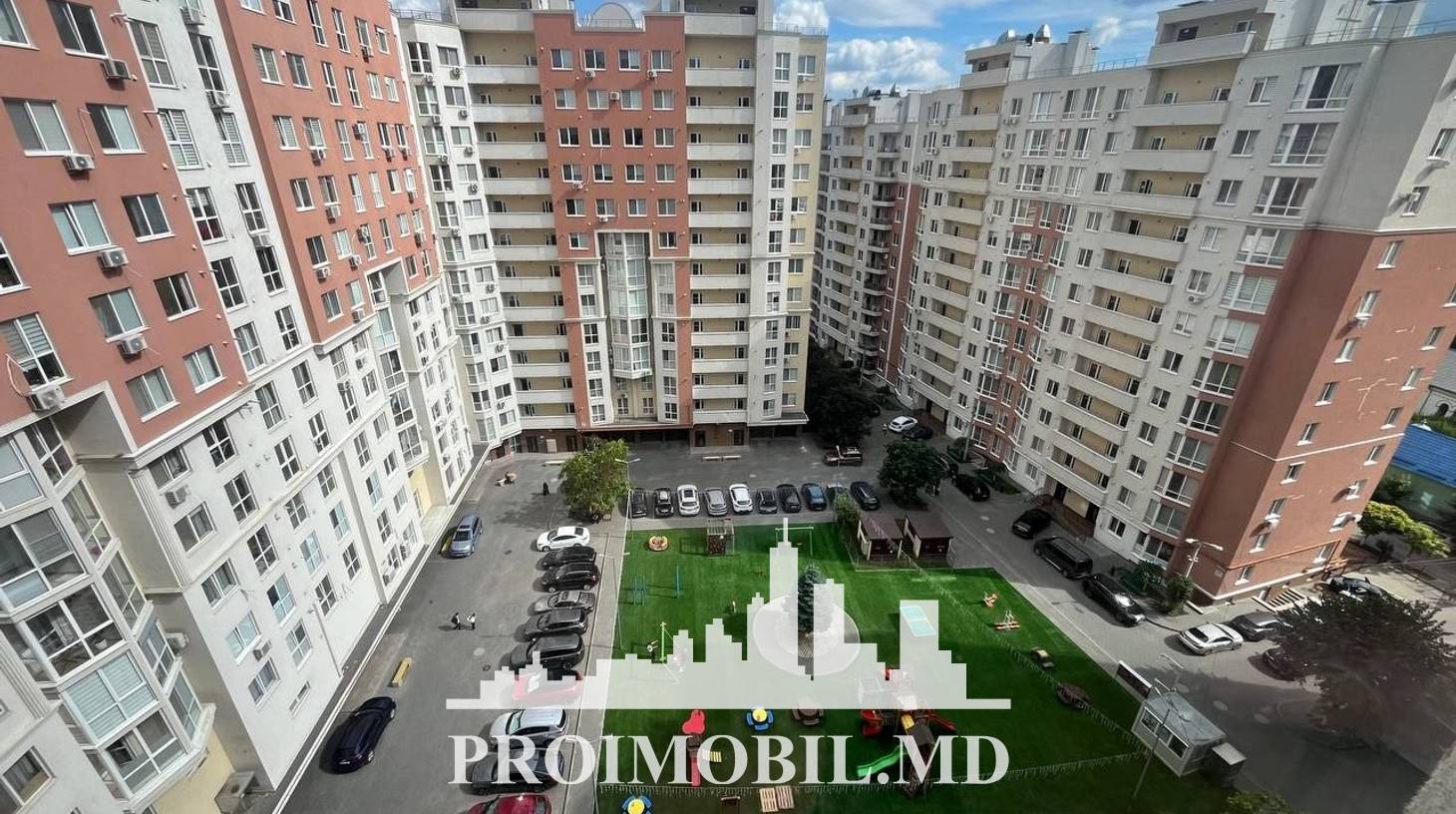 https://images.proimobil.md/f-I_5aO0XWTIPhgj144ctMRFXTUSJJPT27Ef25kpaZE/watermark:0.75:so:0:30:0.39/resize:fill:1460:816:1/gravity:ce/bG9jYWw6Ly8vZXN0YXRlL2xyLzI0NWI3NGQ4LWVkNTItNGUxNy04M2Q2LWJlODE4YzEwOTg0OS5qcGVn