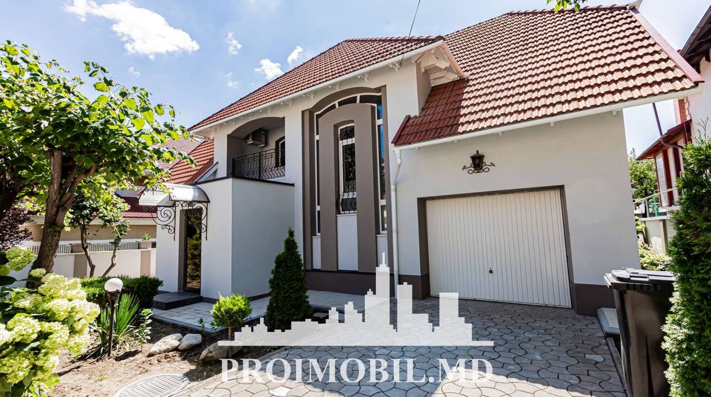 https://images.proimobil.md/f24gtWV1oQkUfli0uZS5bXaYBVHrTKUB-9kyYijBEi4/watermark:0.75:so:0:30:0.39/resize:fill:1460:816:1/gravity:ce/bG9jYWw6Ly8vZXN0YXRlL2xyL2UwNTM1NjZlLTA2NjItNGM4Ny1hODYxLThkMzhiMjA2NGE3Mi5qcGVn