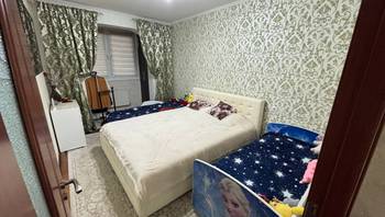 https://images.proimobil.md/f2nCSzyTBdEX74PJY-JwD4wQ4a5ggfLXow1Zfwj6QAo/resize:fill:350:198:1/gravity:ce/bG9jYWw6Ly8vZXN0YXRlL2xyL2RlMTNjN2VkLTk4YjYtNDE5ZC05N2QwLTVhNjg5OTA0NzA2Zi5qcGVn