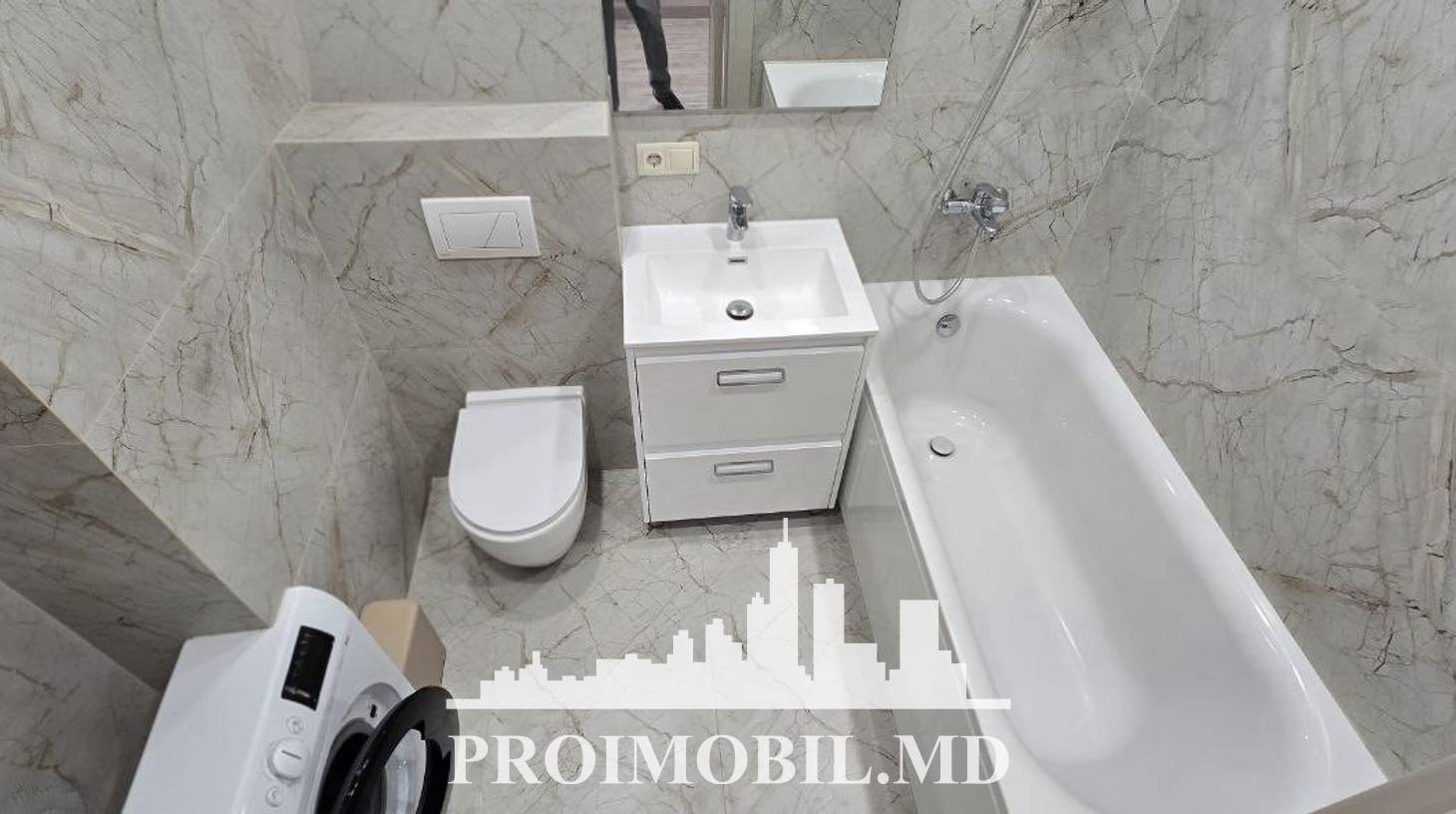 https://images.proimobil.md/f6OAU1W3vSr7aLyZALvg7pvUkSl3Wgjbum2FLW1w9D8/watermark:0.75:so:0:30:0.39/resize:fill:1460:816:1/gravity:ce/bG9jYWw6Ly8vZXN0YXRlL2xyLzRjZjBmMmNiLTQ5NmItNGZjYi1iYTdlLTA1NTc5YzlkYTE0Zi5qcGVn