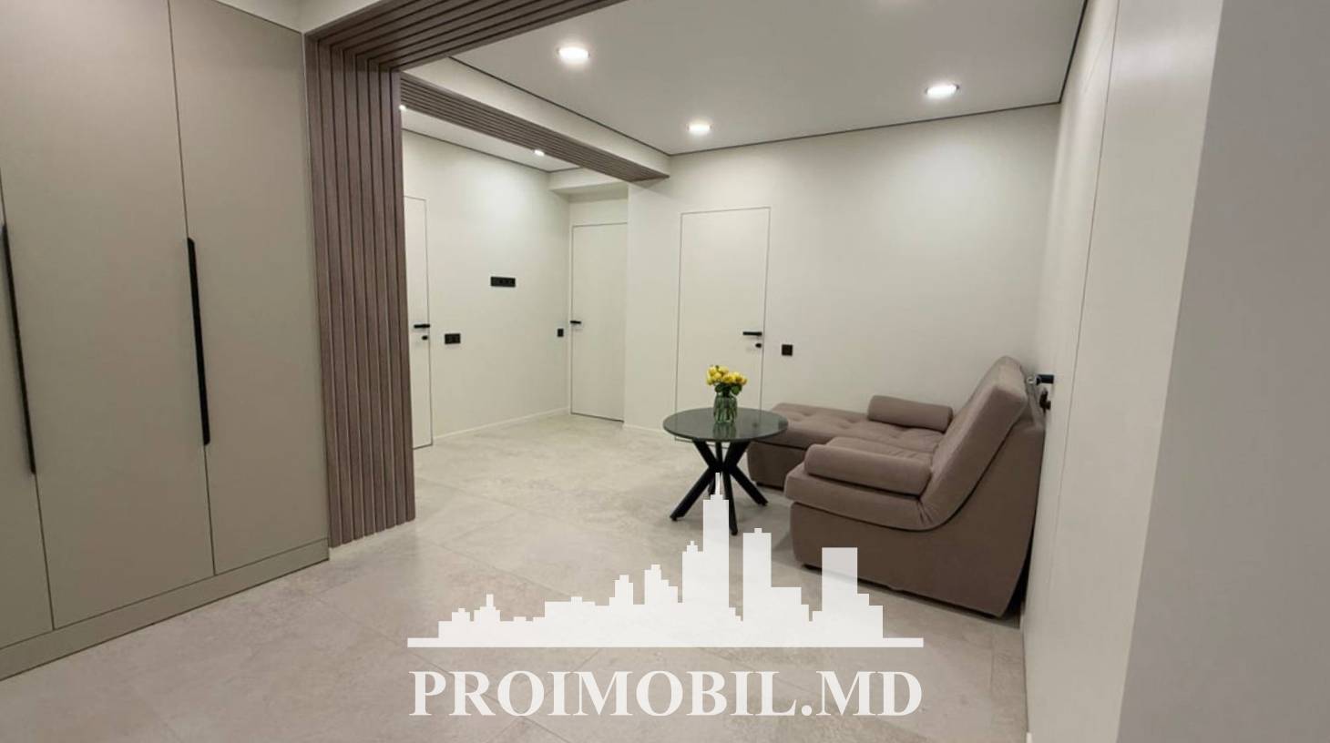 https://images.proimobil.md/f9RY3n12lQ3YiXTUktLdFpxu2kcSnvEDalkoU_sWkJQ/watermark:0.75:so:0:30:0.39/resize:fill:1460:816:1/gravity:ce/bG9jYWw6Ly8vZXN0YXRlL2xyL2IxNDcwMjBmLTM3MDgtNDRmNy04MmU3LTNjMDJjMWQ2NGU0Ny5qcGVn