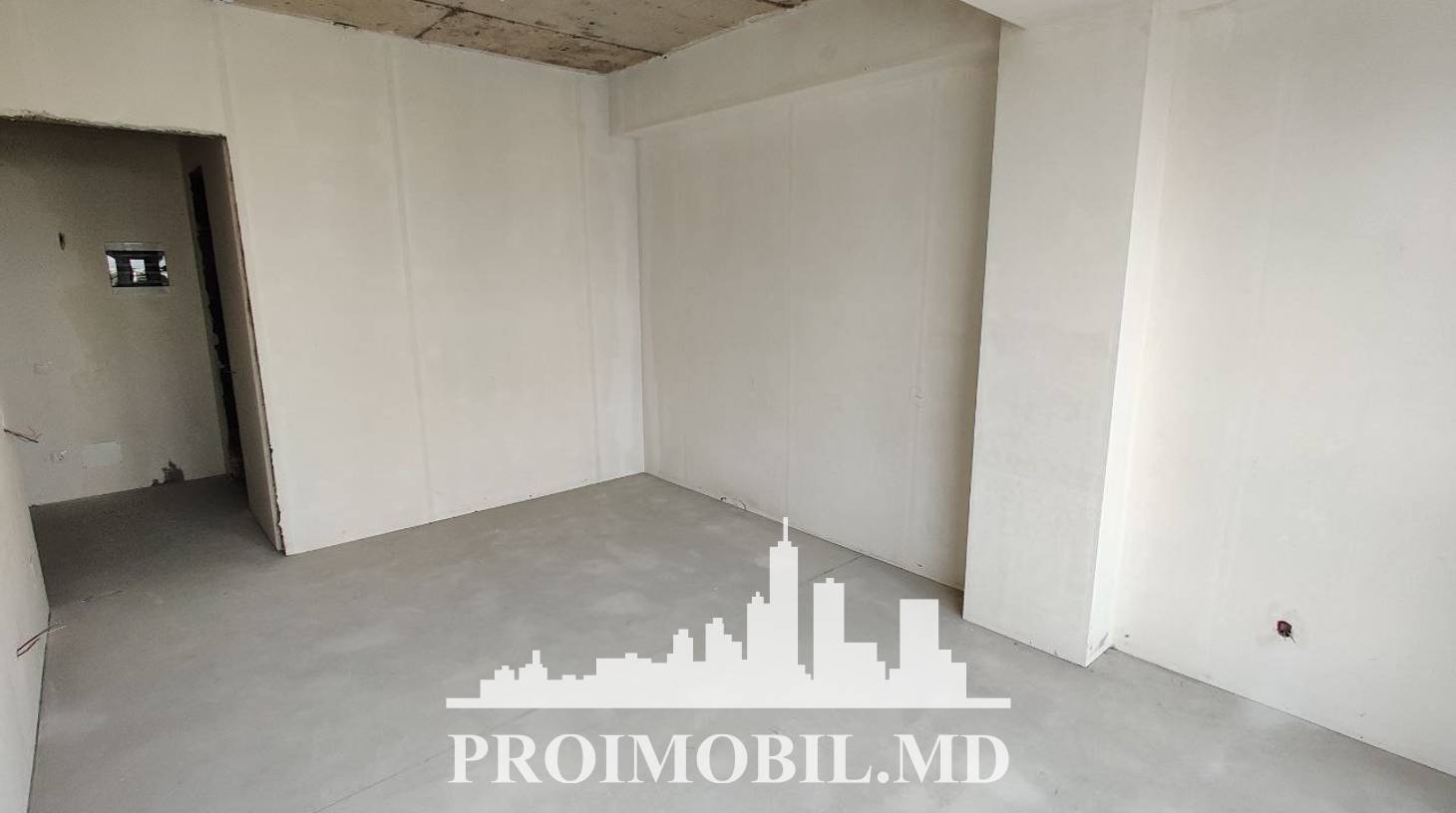 https://images.proimobil.md/fCg0O3b7uitdxZNeTNiFw3O5zYGCiix7dIO5F7teqjw/watermark:0.75:so:0:30:0.39/resize:fill:1460:816:1/gravity:ce/bG9jYWw6Ly8vZXN0YXRlL2xyLzZjNDg2Mzc4LTZlYzctNGNiZC1hMTg2LTg2MjRjMWMxNjZjMy5qcGVn
