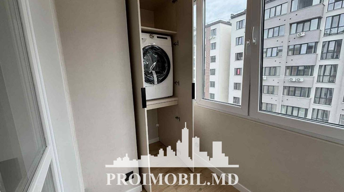 https://images.proimobil.md/fDEUJJb7kJAWQ1U9l3kYsvXVU91tjnUYou5Q0MKFGiI/watermark:0.75:so:0:30:0.39/resize:fill:1460:816:1/gravity:ce/bG9jYWw6Ly8vZXN0YXRlL2xyLzFjYjM5OTFkLWUxOTMtNDcxYy04ZDlhLWI2M2MzMGFkNzE5YS5qcGVn