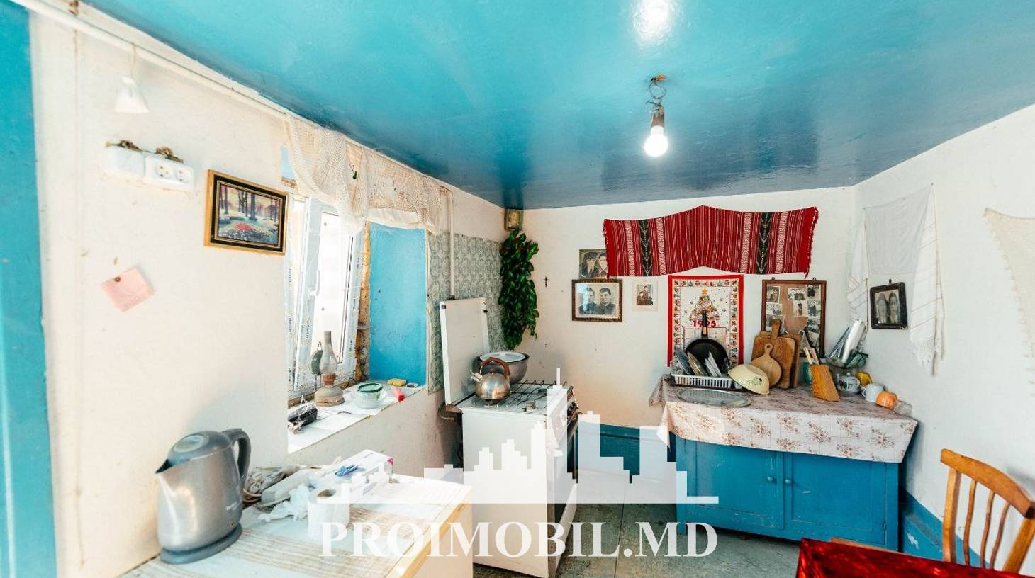 https://images.proimobil.md/fDwEke4MI3w3wi7Quqfh9qHfUf_3zKpvCXH7WOIv7DU/watermark:0.75:so:0:30:0.39/resize:fill:1460:816:1/gravity:ce/bG9jYWw6Ly8vZXN0YXRlL2xyLzdkZjJiZDYyLTE1NTktNDdkYi04OTA4LTE5NzY4MTFlMTkyOC5qcGVn