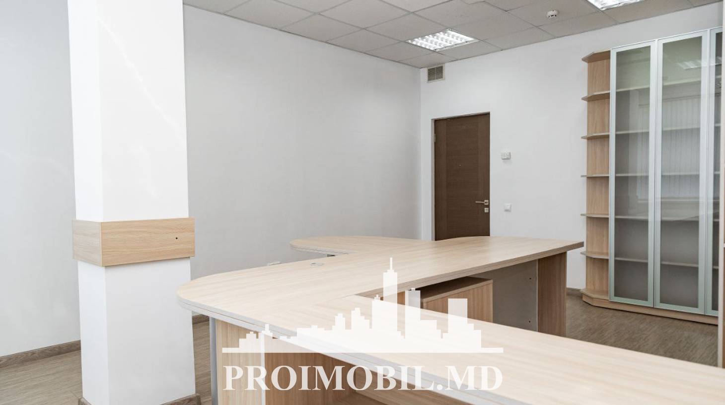 https://images.proimobil.md/fJ9CV24F4I1Ggr4BnIIlkQekGoU8dF8kc5SXrAzviSY/watermark:0.75:so:0:30:0.39/resize:fill:1460:816:1/gravity:ce/bG9jYWw6Ly8vZXN0YXRlL2xyL2UzNDYzMmZiLTA5ZDQtNDEyZi1hNzZiLWUyNTg4ZjM3Yjk1MC5qcGVn