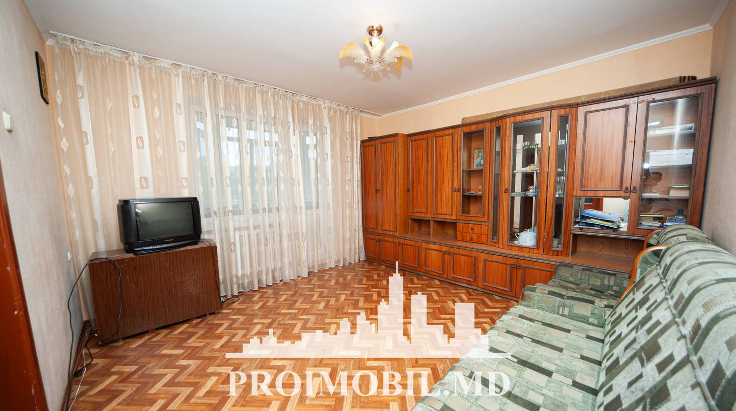 https://images.proimobil.md/fKnmnu7bJzbr0SNnUeA67X5hD-wzcNncyTHjOD0kWqk/watermark:0.75:so:0:30:0.39/resize:fill:1460:816:1/gravity:ce/bG9jYWw6Ly8vZXN0YXRlL2xyL2NlM2RmZGY0LTMzOGUtNDhiOC04MGU2LWI4MmEyY2I2YTFhNC5qcGVn