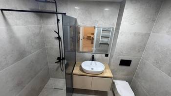 https://images.proimobil.md/fPFptQ7CAm-XIooZfhJAzbbBejQSJR1CZ6tbH-Nvh50/resize:fill:350:198:1/gravity:ce/bG9jYWw6Ly8vZXN0YXRlL2xyLzllZTMwOGJiLWFhZmQtNDY3MC04ZjNiLTc1NDg0YTg1ZmM4MS5qcGVn