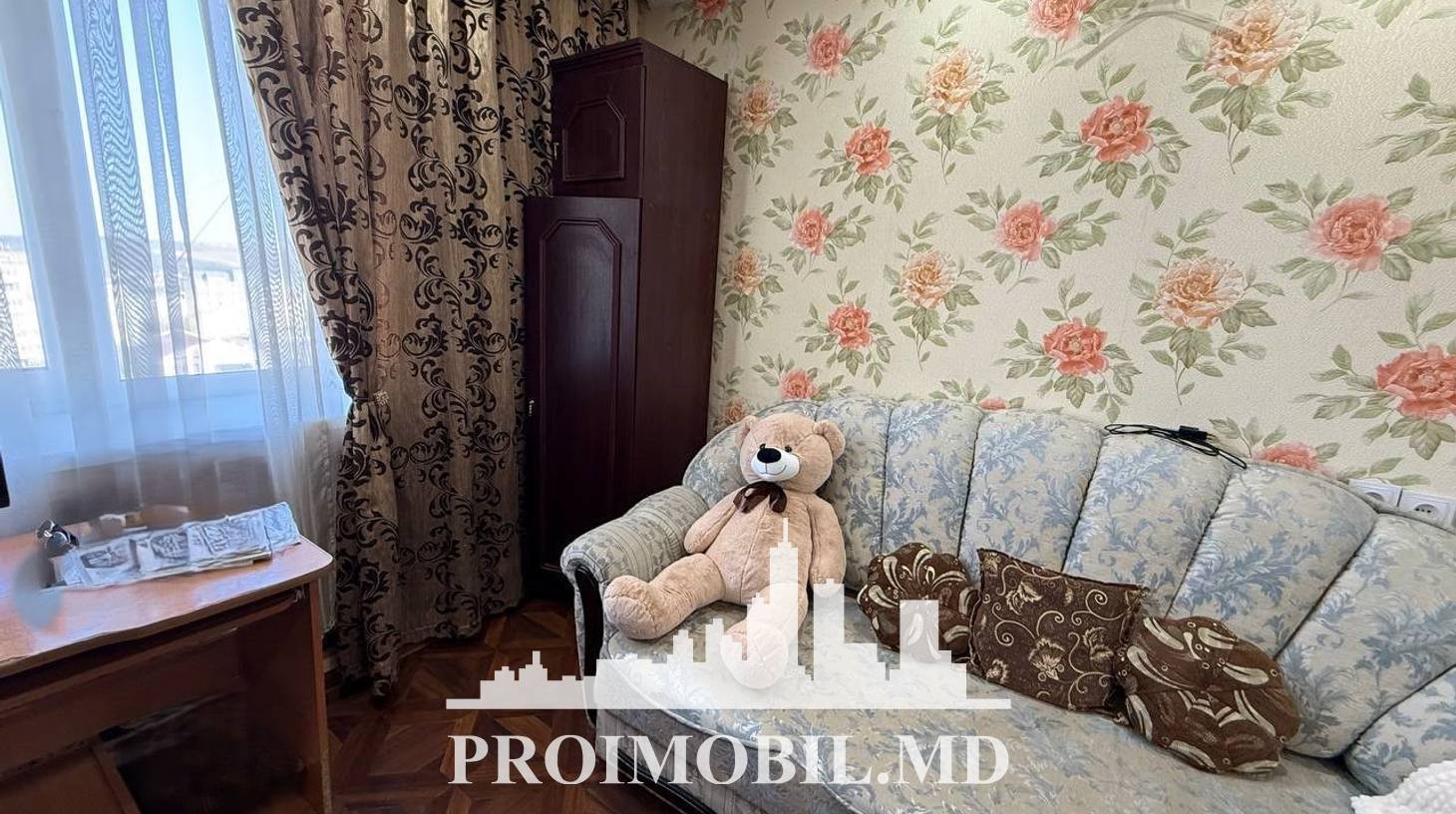 https://images.proimobil.md/fQmyIdm9kRLKtUhC3wjKKh7KoB8j2A3JhvmoKCvaYhA/watermark:0.75:so:0:30:0.39/resize:fill:1460:816:1/gravity:ce/bG9jYWw6Ly8vZXN0YXRlL2xyLzZmZGJiNzgwLWJkMTQtNGNhYy1hYTBiLTljMjBiNzE1MDBjZi5qcGVn