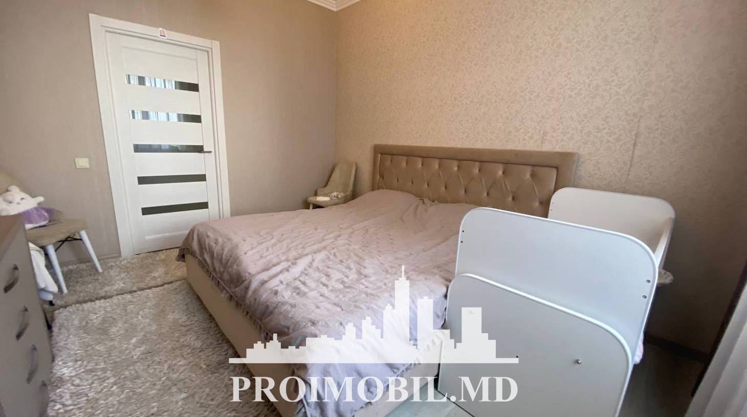 https://images.proimobil.md/fSEZwtJlk3wKBP6R6JkuqkJpaWxH0Kks47YkhVCV75o/watermark:0.75:so:0:30:0.39/resize:fill:1460:816:1/gravity:ce/bG9jYWw6Ly8vZXN0YXRlL2xyL2ZlYTY1MjY1LTIxNjktNGE5OS04ZGZjLTIzODVjZTFhZTg2MC5qcGVn