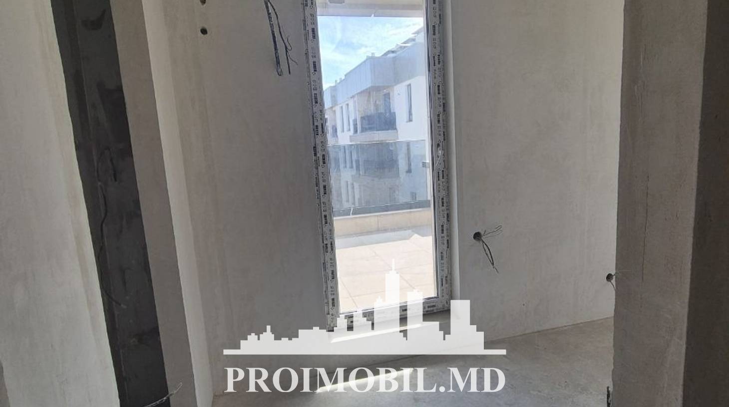 https://images.proimobil.md/fU7DVbtiexEWoyCBMHEuXprb9A2DOeWlbrgccV8diY0/watermark:0.75:so:0:30:0.39/resize:fill:1460:816:1/gravity:ce/bG9jYWw6Ly8vZXN0YXRlL2xyLzY5NDNjYmUwLTNiMDktNGI4NS1hODRmLWRhNmYxYmU5YmJiYi5qcGVn