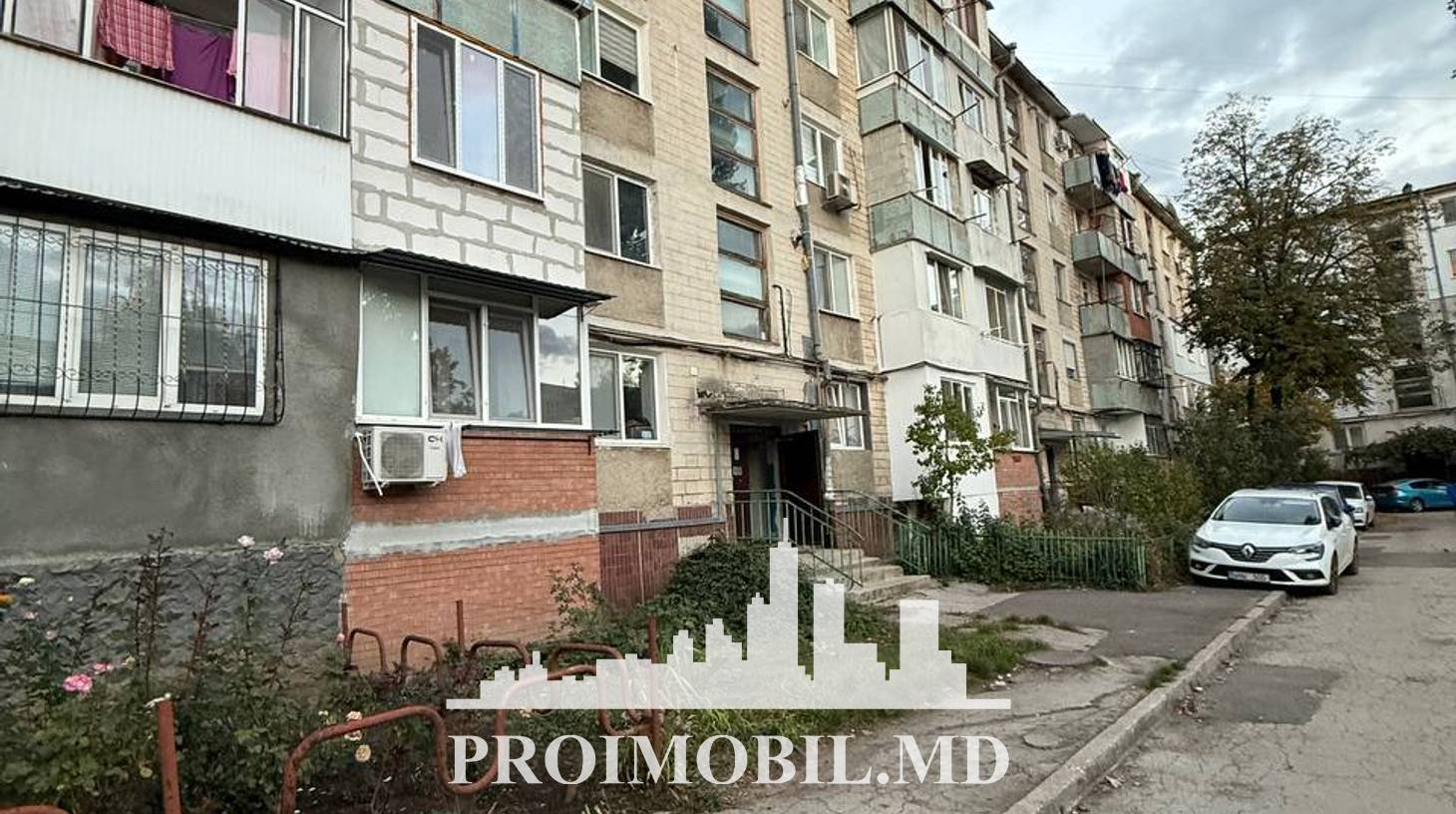 https://images.proimobil.md/fUPjnA2kfKpA-Y2eAulezFZ2qC_1MPnOTB3eeIBnqec/watermark:0.75:so:0:30:0.39/resize:fill:1460:816:1/gravity:ce/bG9jYWw6Ly8vZXN0YXRlL2xyL2FhOTMzMjE5LWUwYjgtNGVjMy04YTFhLTk5ZmQyYzcwM2ExYy5qcGVn