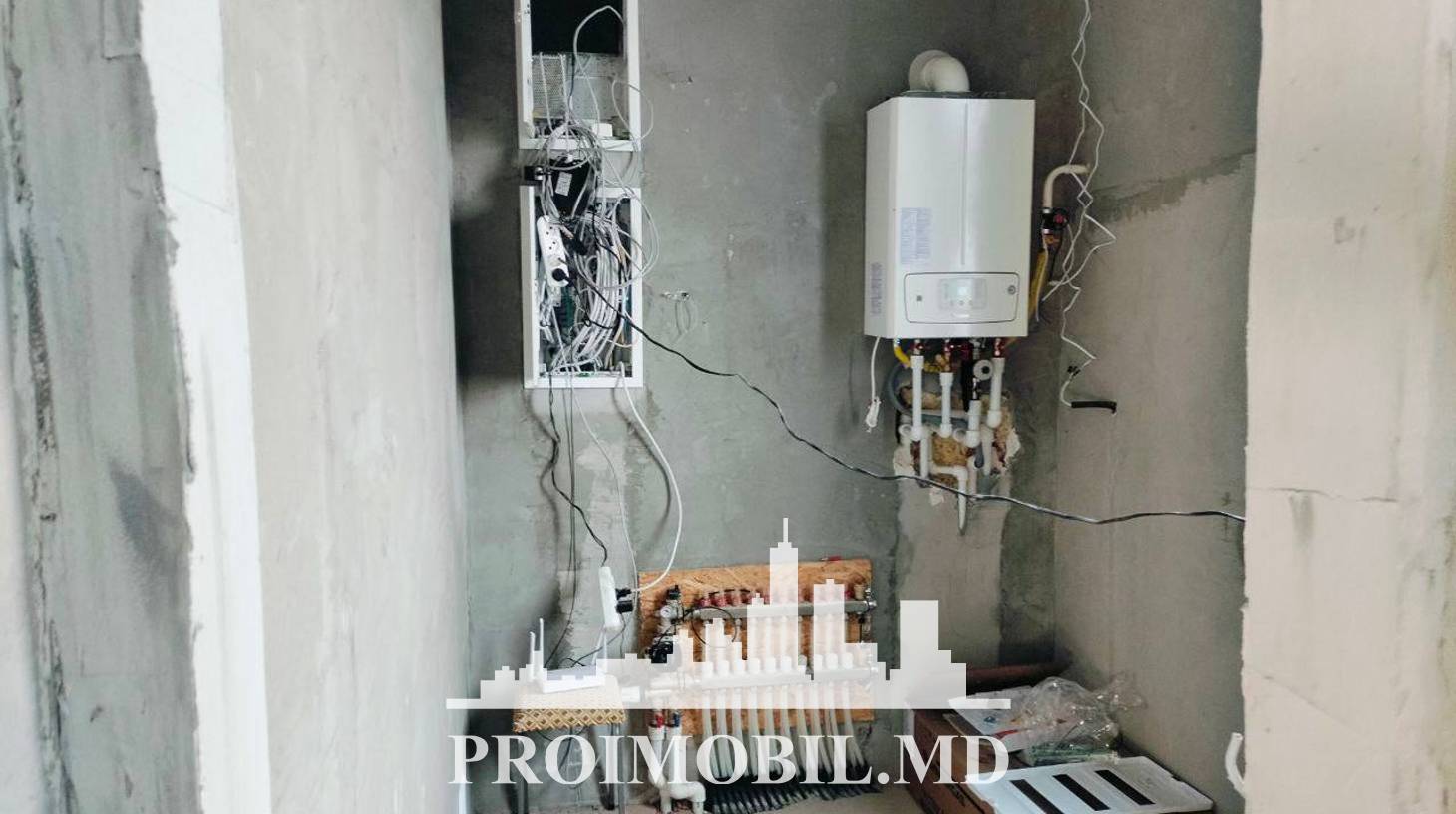 https://images.proimobil.md/fV9s5lXipNgP0tdL8f_8hhYRvzc3FvBUCCnJDWtSAm8/watermark:0.75:so:0:30:0.39/resize:fill:1460:816:1/gravity:ce/bG9jYWw6Ly8vZXN0YXRlL2xyL2ZiMjQ0MWNhLTUxOTMtNDY5Yi04MjdjLTgxMWYzOWMzMTMwOS5qcGVn