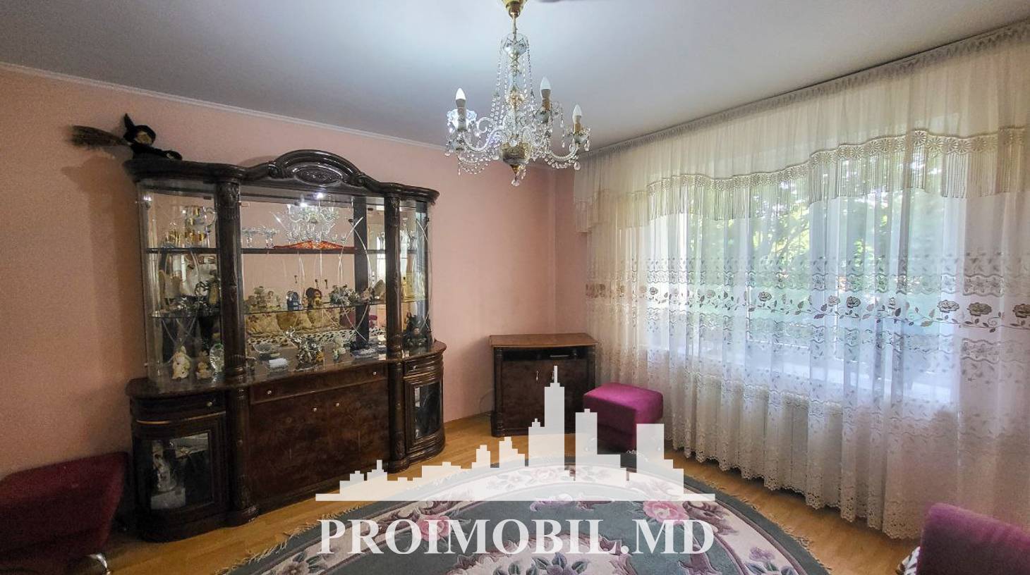 https://images.proimobil.md/fVpZvAuY7vPn4JaF4NZuoO2VGqubOwlofKpTWZmBkhQ/watermark:0.75:so:0:30:0.39/resize:fill:1460:816:1/gravity:ce/bG9jYWw6Ly8vZXN0YXRlL2xyLzMwYjY0NzM2LWVlMmEtNGMzZi04M2RkLTMxYTM4Yzk4MTY4OS5qcGVn