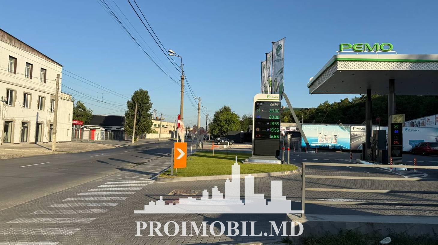 https://images.proimobil.md/fWKrly_2lAtVUW6TNf3BiL-Y25aEQqFIFskokydxX7Q/watermark:0.75:so:0:30:0.39/resize:fill:1460:816:1/gravity:ce/bG9jYWw6Ly8vZXN0YXRlL2xyLzU5YTM2MjI4LWYwNzAtNDZlMy04YjdkLWFiNzVjY2Q2NWI5MC5qcGVn
