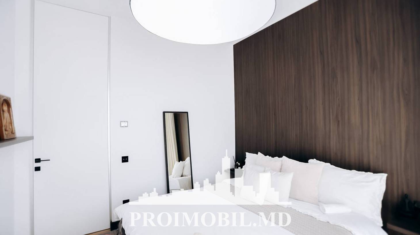 https://images.proimobil.md/fXOUi_Lm1DuyUR98orLydBdNGj2Eb2Co87VhGYh7Rqo/watermark:0.75:so:0:30:0.39/resize:fill:1460:816:1/gravity:ce/bG9jYWw6Ly8vZXN0YXRlL2xyLzExNjFlMDFhLTMzOWItNDdiMi1hYzUwLTRkZGZkMDkyODAzYS5qcGVn