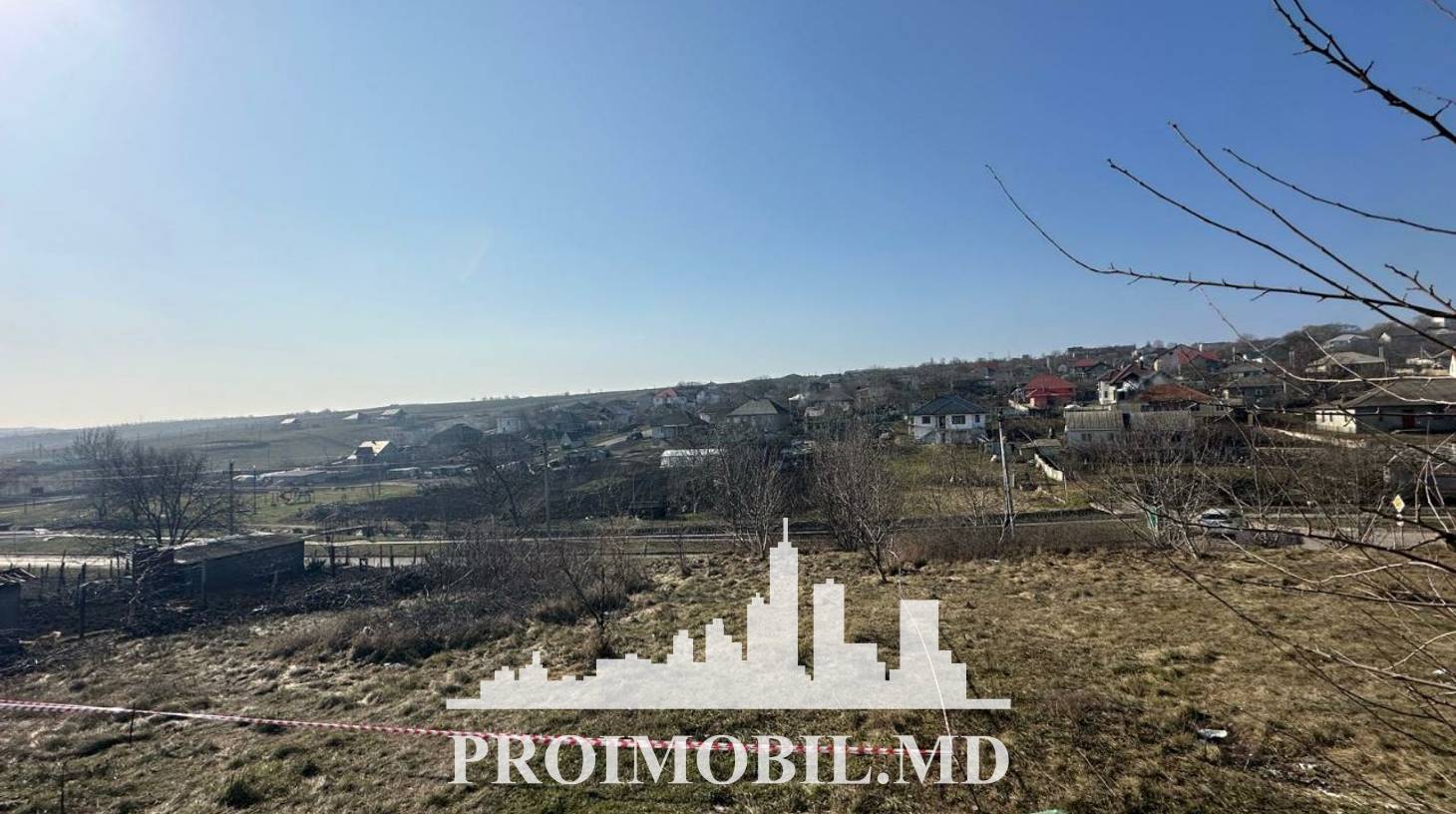 https://images.proimobil.md/fXprE3EiUhCECL8tmj8pUtFLyRB4mQHuEYz4KcsLS4w/watermark:0.75:so:0:30:0.39/resize:fill:1460:816:1/gravity:ce/bG9jYWw6Ly8vZXN0YXRlL2xyLzMzZjc3Yzk4LTVkMjYtNDBiNC04MGY3LWIyZWY5NTVjZDRiMy5qcGVn
