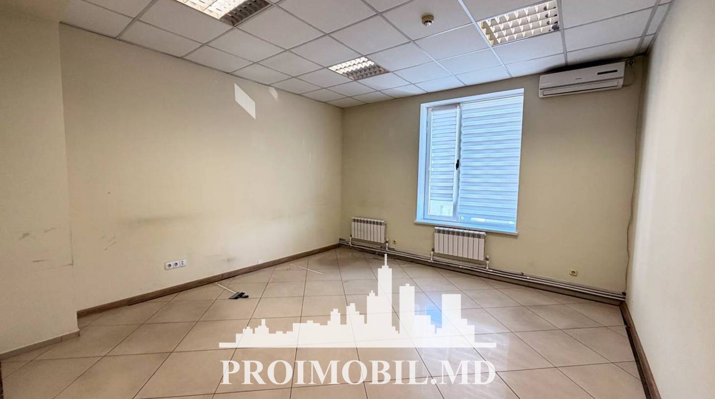https://images.proimobil.md/fbRiHy3hhyRMeyEz6R9bt6f1rOA57jU2v2S3wfRo4v0/watermark:0.75:so:0:30:0.39/resize:fill:1460:816:1/gravity:ce/bG9jYWw6Ly8vZXN0YXRlL2xyL2RkOGY5YWNlLTNhODMtNGNkMS04NThkLTU0NjMyMTRmZjhiMS5qcGVn