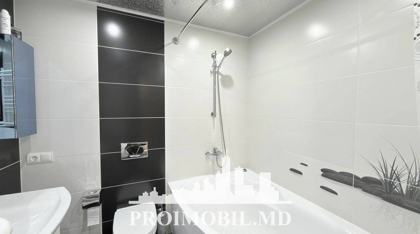 https://images.proimobil.md/feAHPP0cbtU2ZF21o1fUzNgj5x80MSFQLJNaQbQtHN4/watermark:0.75:so:0:30:0.39/resize:fill:1460:816:1/gravity:ce/bG9jYWw6Ly8vZXN0YXRlL2xyL2UzN2VjNjgzLTkzZmEtNDk2NS04Y2E3LTUyM2UwN2MwMzIyNi5qcGVn