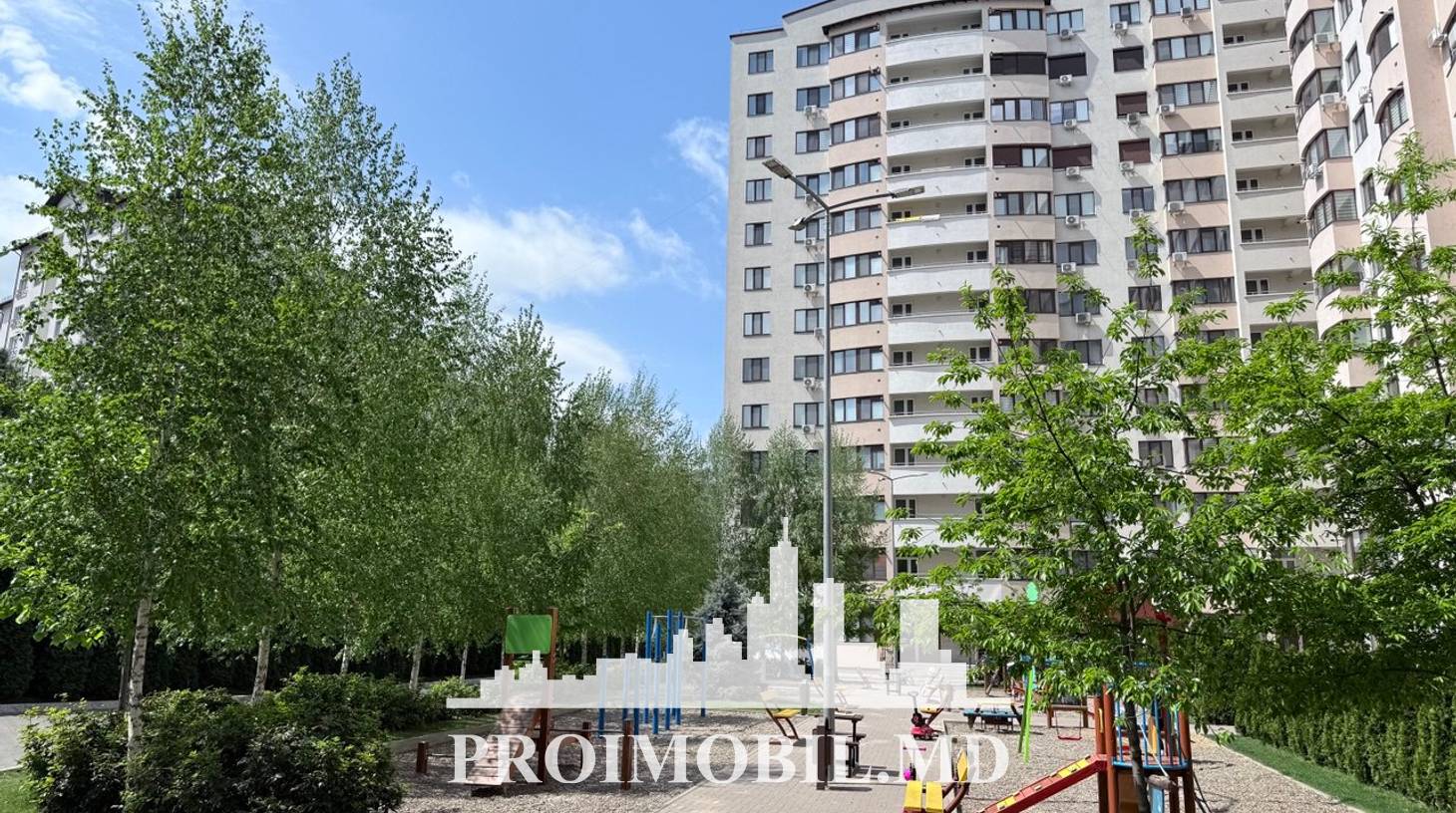 https://images.proimobil.md/fhXxPPLlz7xBv-9VJXRIdRy0kXj650BT_rzXXxbfyV4/watermark:0.75:so:0:30:0.39/resize:fill:1460:816:1/gravity:ce/bG9jYWw6Ly8vZXN0YXRlL2xyLzk4ZDY2NDJhLWY4NzktNGIxZS05NzA4LTFmNjI1ZTM0Njg4NS5qcGVn