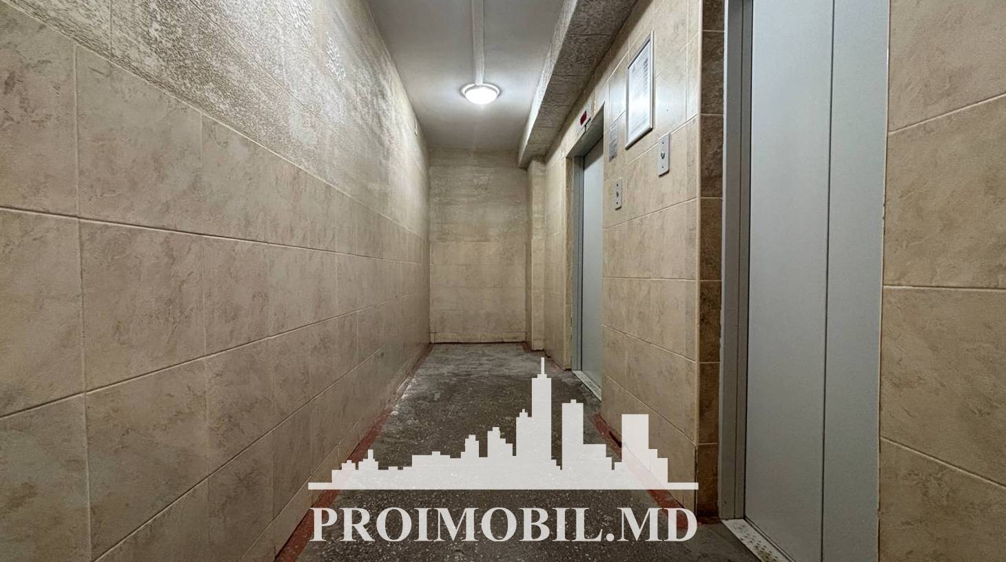 https://images.proimobil.md/fhslWQy8ezyMoBU5xsPmw-_3NHPntIQ9vVOQ7dEiMFA/watermark:0.75:so:0:30:0.39/resize:fill:1460:816:1/gravity:ce/bG9jYWw6Ly8vZXN0YXRlL2xyLzI4ZTgyZWI4LTdkNzctNDM5ZS1hMmFkLThjNWFkNTZkMmYyZS5qcGVn