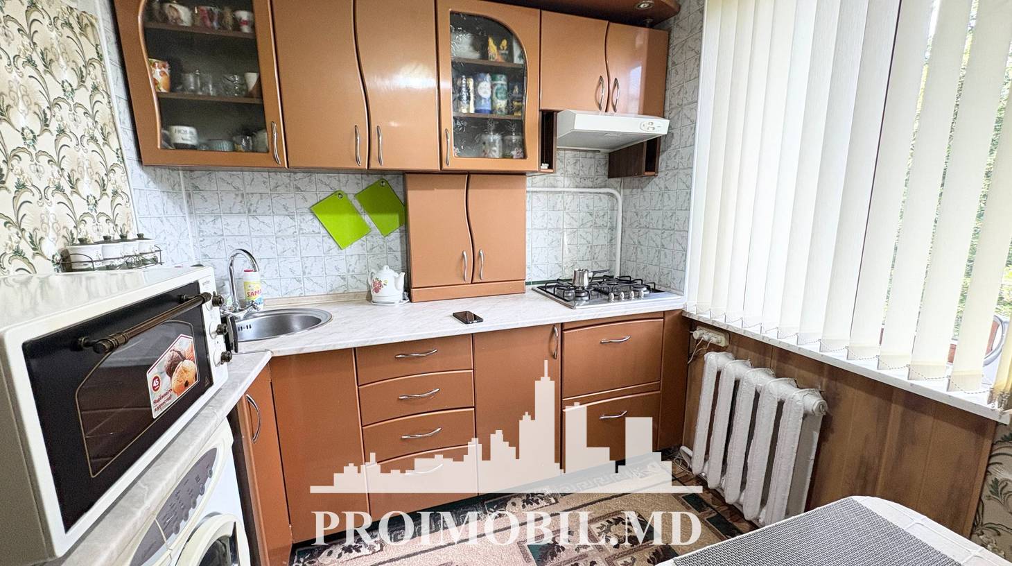 https://images.proimobil.md/fiQaUFMKTq54QlSt7GRbd_3kSeqSkWzdnLA5Jxcx--0/watermark:0.75:so:0:30:0.39/resize:fill:1460:816:1/gravity:ce/bG9jYWw6Ly8vZXN0YXRlL2xyLzYwMWExZTNhLTIzMWEtNGI0OC05MGIyLTEyMzQ3NmQwNGE1My5qcGVn