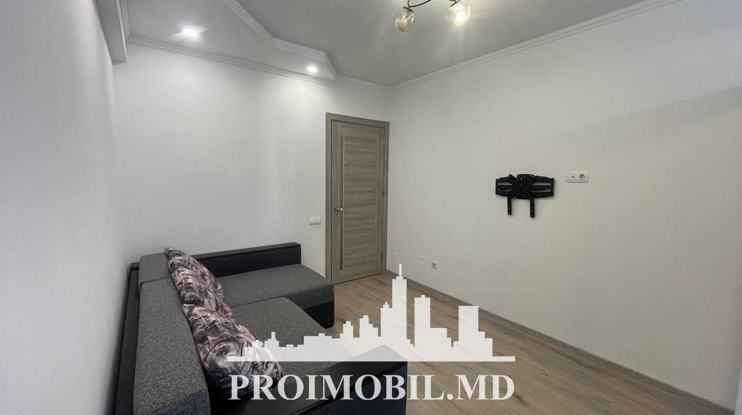 https://images.proimobil.md/fk3L7q2nqxQYYHtsAzwpmWYqT2ySltUV656h_bgKZY8/watermark:0.75:so:0:30:0.39/resize:fill:1460:816:1/gravity:ce/bG9jYWw6Ly8vZXN0YXRlL2xyLzI4ZTZjMGZlLTRjZGUtNGU1NS1hNGI0LTJkNTM3NmQ4ZmViYS5qcGVn