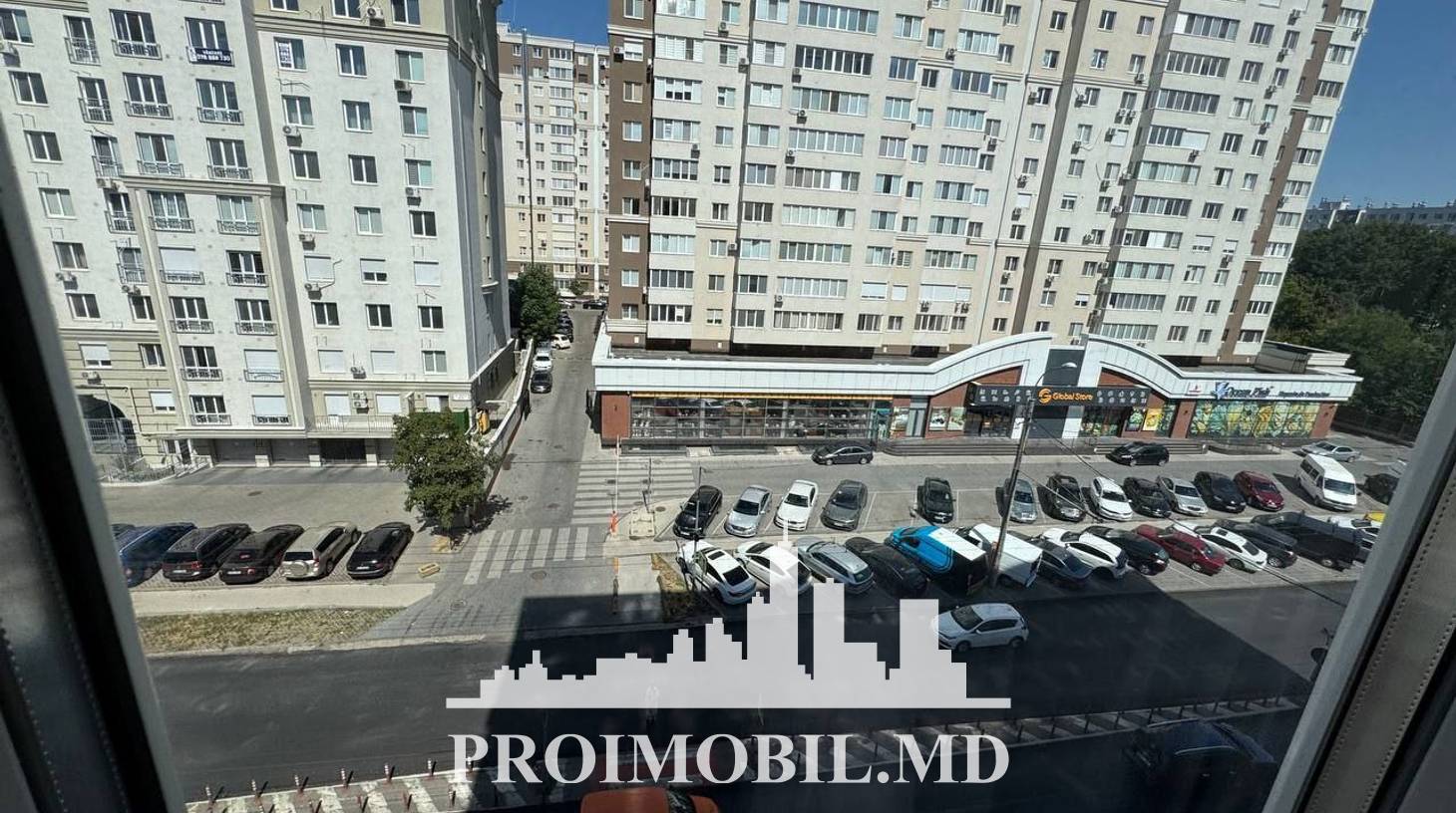 https://images.proimobil.md/fkX6hBqygyUFWhRY1Ci447yja3P9XtP_C4R6V2Bf9oU/watermark:0.75:so:0:30:0.39/resize:fill:1460:816:1/gravity:ce/bG9jYWw6Ly8vZXN0YXRlL2xyL2M5OTk2ZDQ3LTY0ZjItNDNiNC05NDJjLTAxMTdjNTRmOWU4Ny5qcGVn