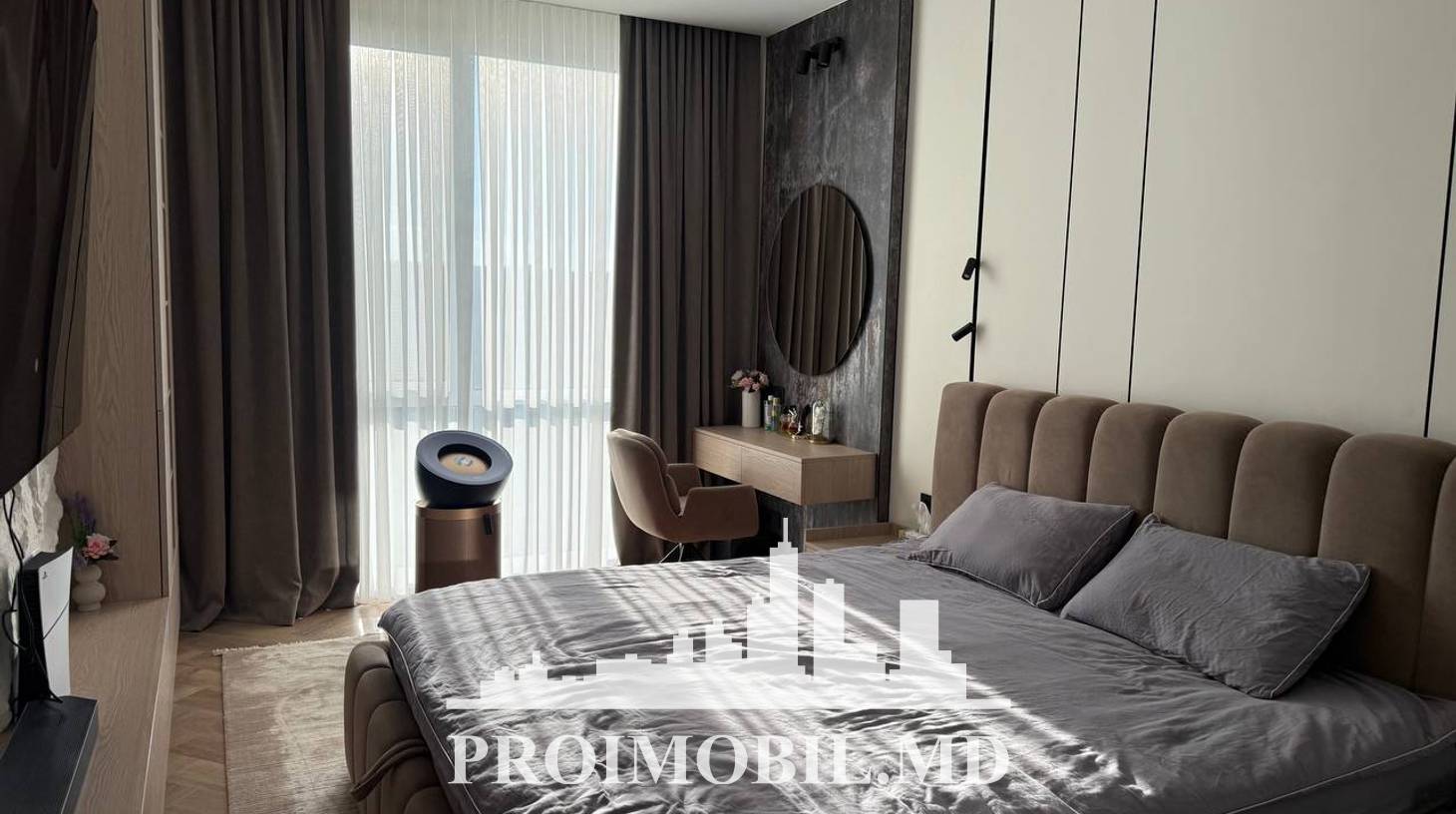 https://images.proimobil.md/fmy8buYOSC6X_7TVBdUfM7DtUnXUO78U0kUxpjj0VlI/watermark:0.75:so:0:30:0.39/resize:fill:1460:816:1/gravity:ce/bG9jYWw6Ly8vZXN0YXRlL2xyLzJlMTQxZWU3LTRjMTMtNDllMi1hNjAzLTBmZjA5ZmJhYjZmZC5qcGVn