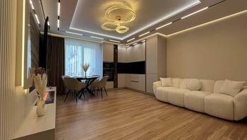 https://images.proimobil.md/fn5t-8rE-2NLG70sb9Lw_G6CX_7hbV3kIuv5bWpnhHI/resize:fill:350:198:1/gravity:ce/bG9jYWw6Ly8vZXN0YXRlL2xyLzY1NzI1MzU1LWE1NGQtNGIzMy1iODFkLTdhMTZkOGY2ZmE0Zi5qcGVn