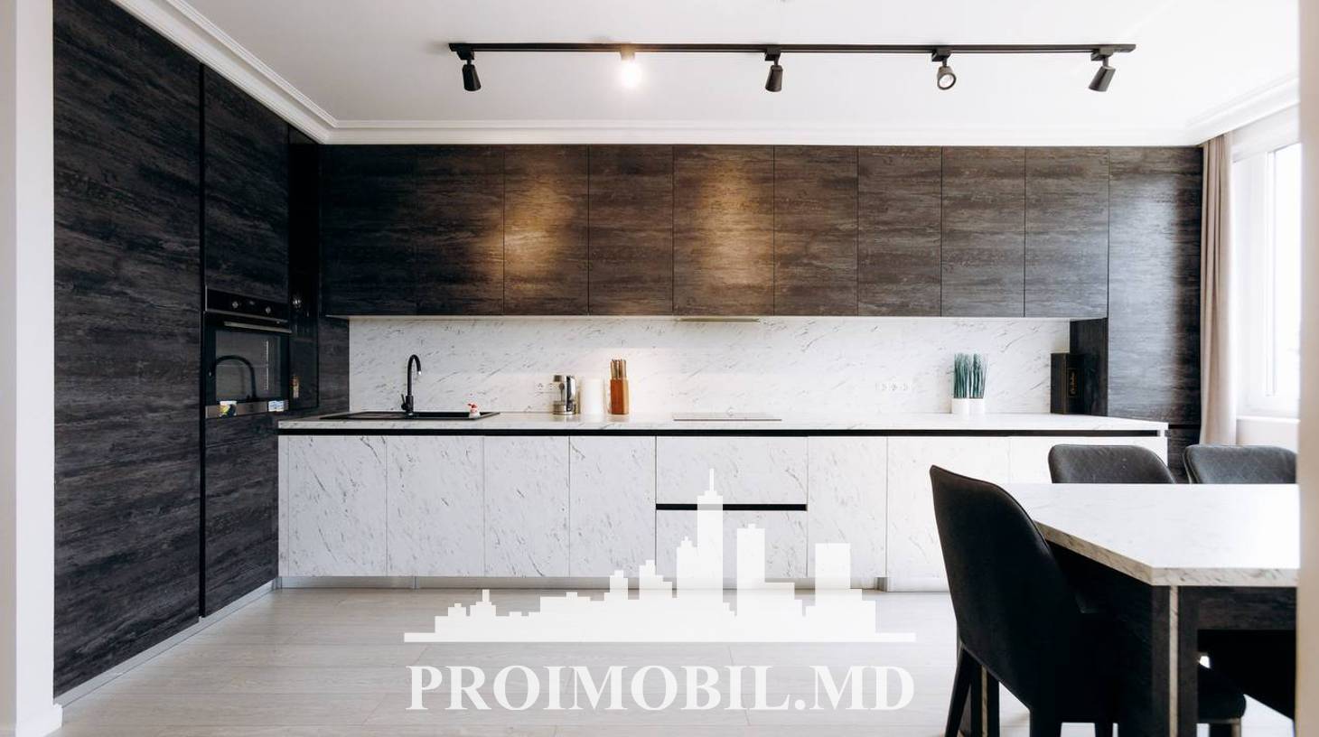 https://images.proimobil.md/fnljtXNKuSDXpx6LanI0HG1Ksh8Rrl-POZhAX3eL4dc/watermark:0.75:so:0:30:0.39/resize:fill:1460:816:1/gravity:ce/bG9jYWw6Ly8vZXN0YXRlL2xyL2ZiZTc3MTExLWM0M2YtNDY4NS04OWJlLWRiOWFlOGQ2NWE2Yy5qcGVn