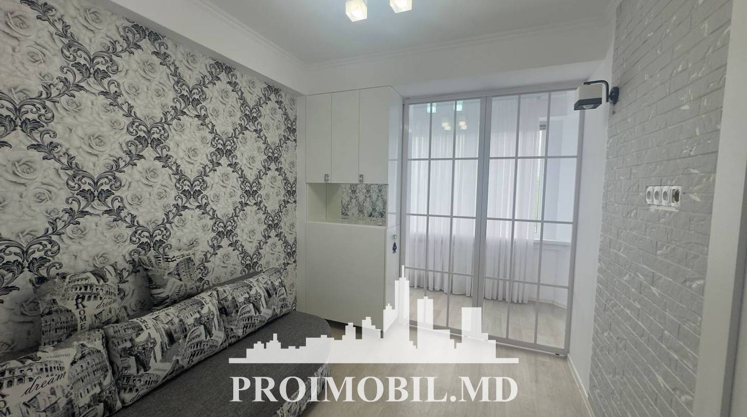 https://images.proimobil.md/frKXRCYBZzyVO3mQuVYNe9f25pPmL7s6H602ZpQ9nF8/watermark:0.75:so:0:30:0.39/resize:fill:1460:816:1/gravity:ce/bG9jYWw6Ly8vZXN0YXRlL2xyLzY5NzljZmVmLWFjYWYtNDdiNy04YzFlLTY1NWNhNTMyOGNiYy5qcGVn