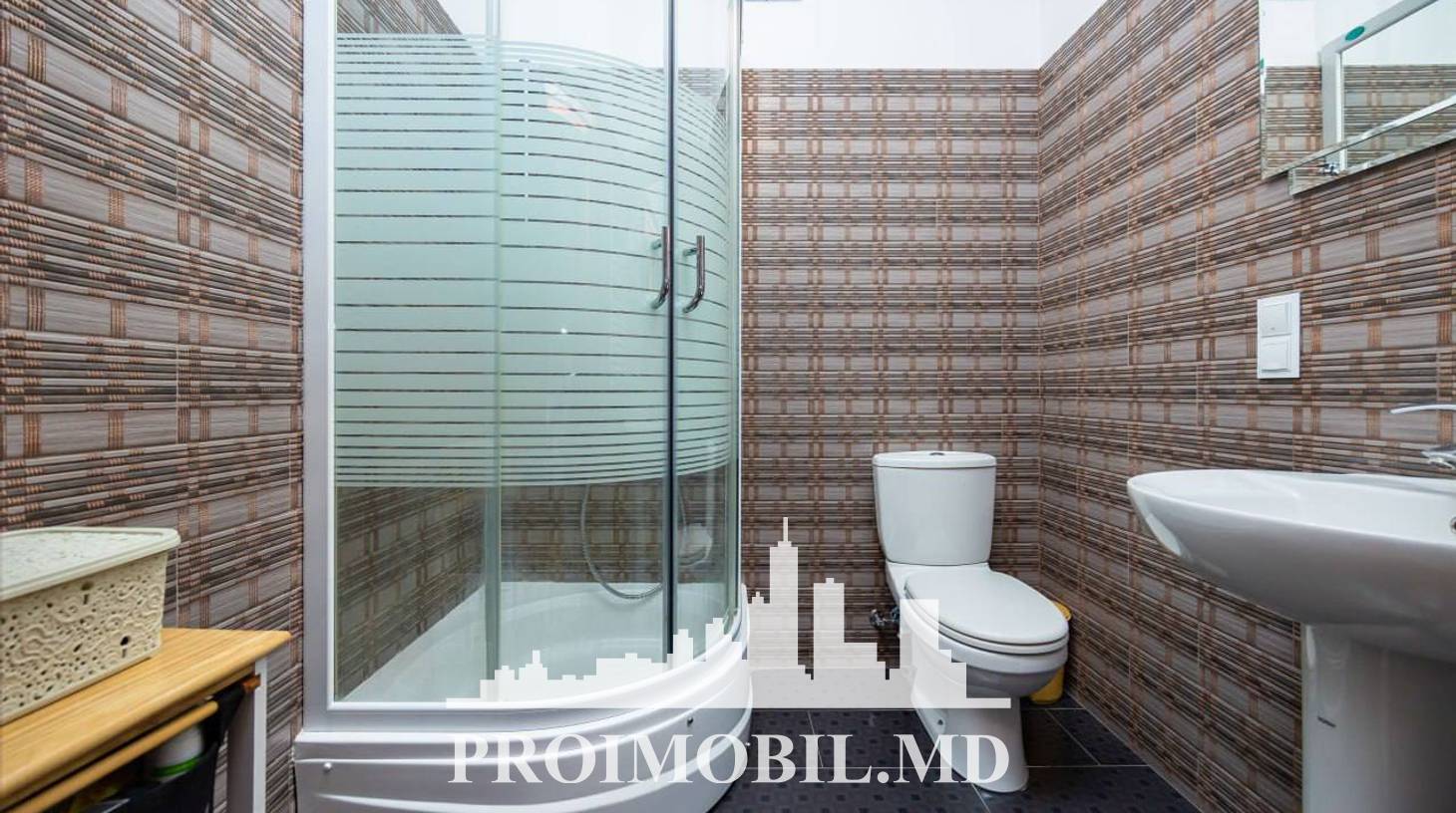 https://images.proimobil.md/fuzc53Xqn2L9uT6Um6PTJazMBy_i4zZZ_-j8hIzn0dw/watermark:0.75:so:0:30:0.39/resize:fill:1460:816:1/gravity:ce/bG9jYWw6Ly8vZXN0YXRlL2xyLzI3ZTk0NGJjLWI0N2UtNGFjMC1iNmQ3LTNiZmQzMTYyYWJmNS5qcGVn