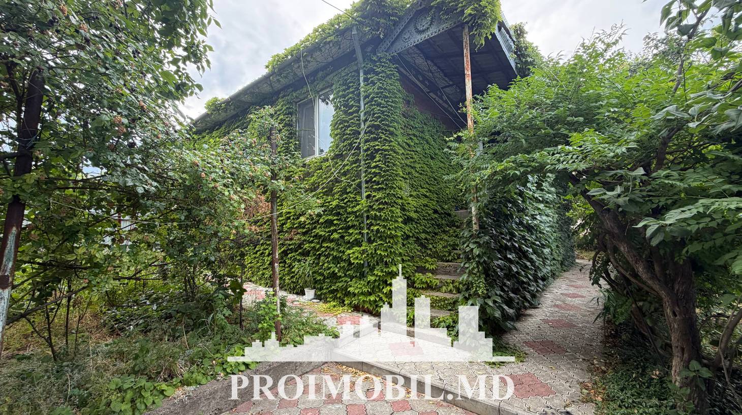 https://images.proimobil.md/fvTyPg4J_GzKh0Acba4ojk0MGONwzBWUqRheX_J9_yU/watermark:0.75:so:0:30:0.39/resize:fill:1460:816:1/gravity:ce/bG9jYWw6Ly8vZXN0YXRlL2xyLzVjMDFhNWFhLTE0ZTktNGM5MS05ZTc4LWY0ZjY1ODUwMjQ0Ni5qcGVn