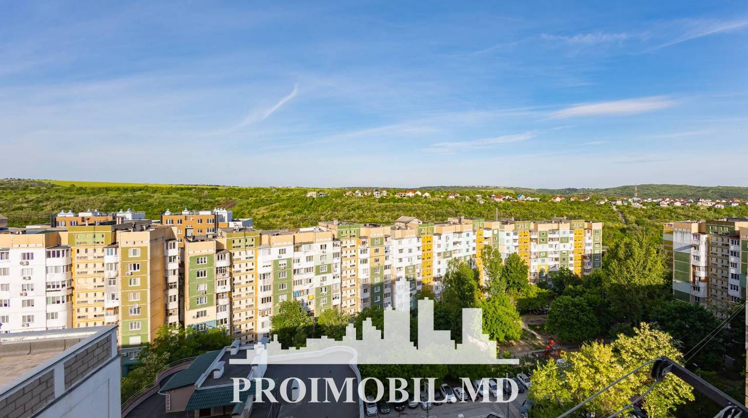 https://images.proimobil.md/fvq7tRLMo_B05_rF-UKSy6O6Tj7XEcWzwQPZpPdZZLU/watermark:0.75:so:0:30:0.39/resize:fill:1460:816:1/gravity:ce/bG9jYWw6Ly8vZXN0YXRlL2xyLzFmMzdhYjY5LWFhMWQtNDU2YS04NmZhLTkzOTA2NmVkMDIzYS5qcGVn