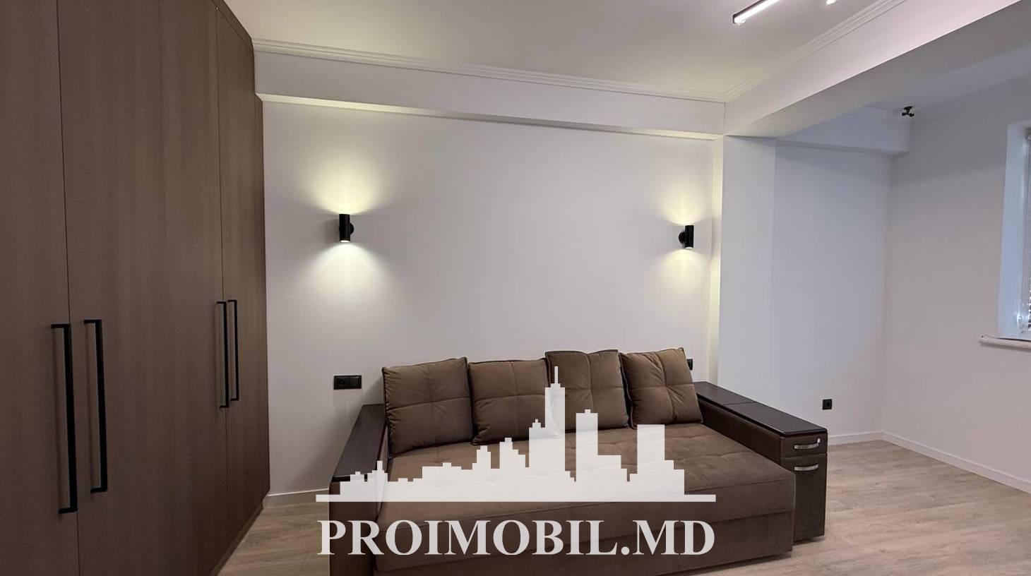 https://images.proimobil.md/fxiGQrCkyDChg5QZlfzsRwnPqWl3uZv_3RhCAO5BXRI/watermark:0.75:so:0:30:0.39/resize:fill:1460:816:1/gravity:ce/bG9jYWw6Ly8vZXN0YXRlL2xyLzQzZTIxNzRlLWQ2OTAtNDIwYS05MWEyLTY1ZDVhODFmN2JmNC5qcGVn