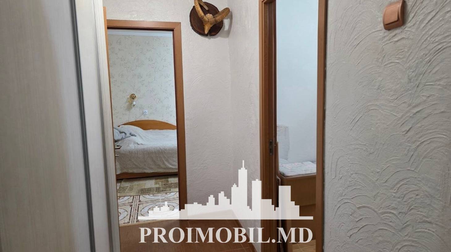https://images.proimobil.md/g-ClMclzSrwP0x5omF6mDnp27tK9iS2hvT5v0jW9ubU/watermark:0.75:so:0:30:0.39/resize:fill:1460:816:1/gravity:ce/bG9jYWw6Ly8vZXN0YXRlL2xyL2NjYWQ3NjIyLThjYmQtNDMxOS04M2U2LTRmNDE0ZTFmNmUyOC5qcGVn