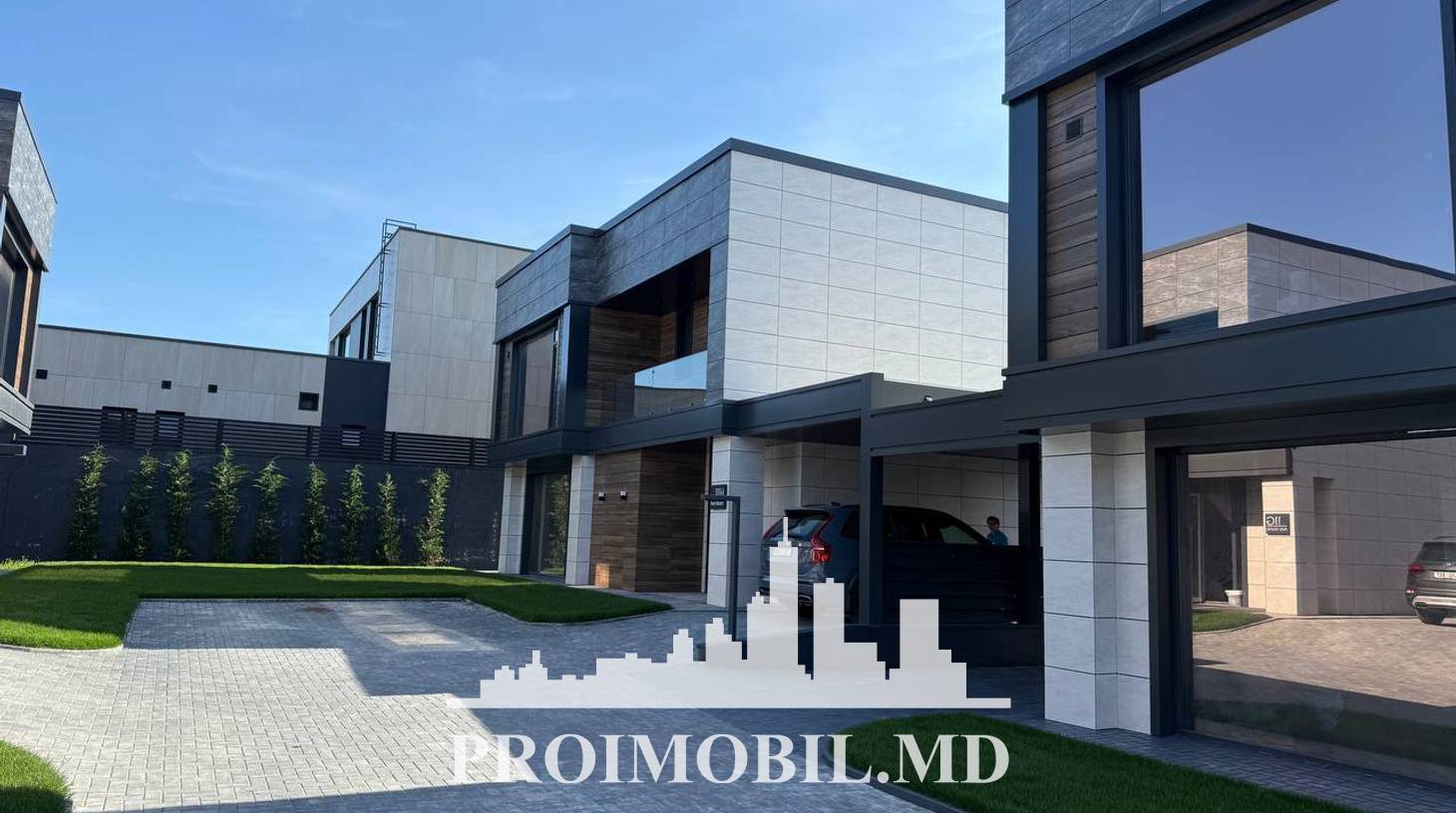 https://images.proimobil.md/g0HIplscRrPdPBo8IqfdDoc10VZXvdEZIm2Y4DxBf8g/watermark:0.75:so:0:30:0.39/resize:fill:1460:816:1/gravity:ce/bG9jYWw6Ly8vZXN0YXRlL2xyLzI2ZGRjYzcxLWY2MDgtNDQ0Ny1iNWIyLTFiYzJhNzkzMGNkNi5qcGVn