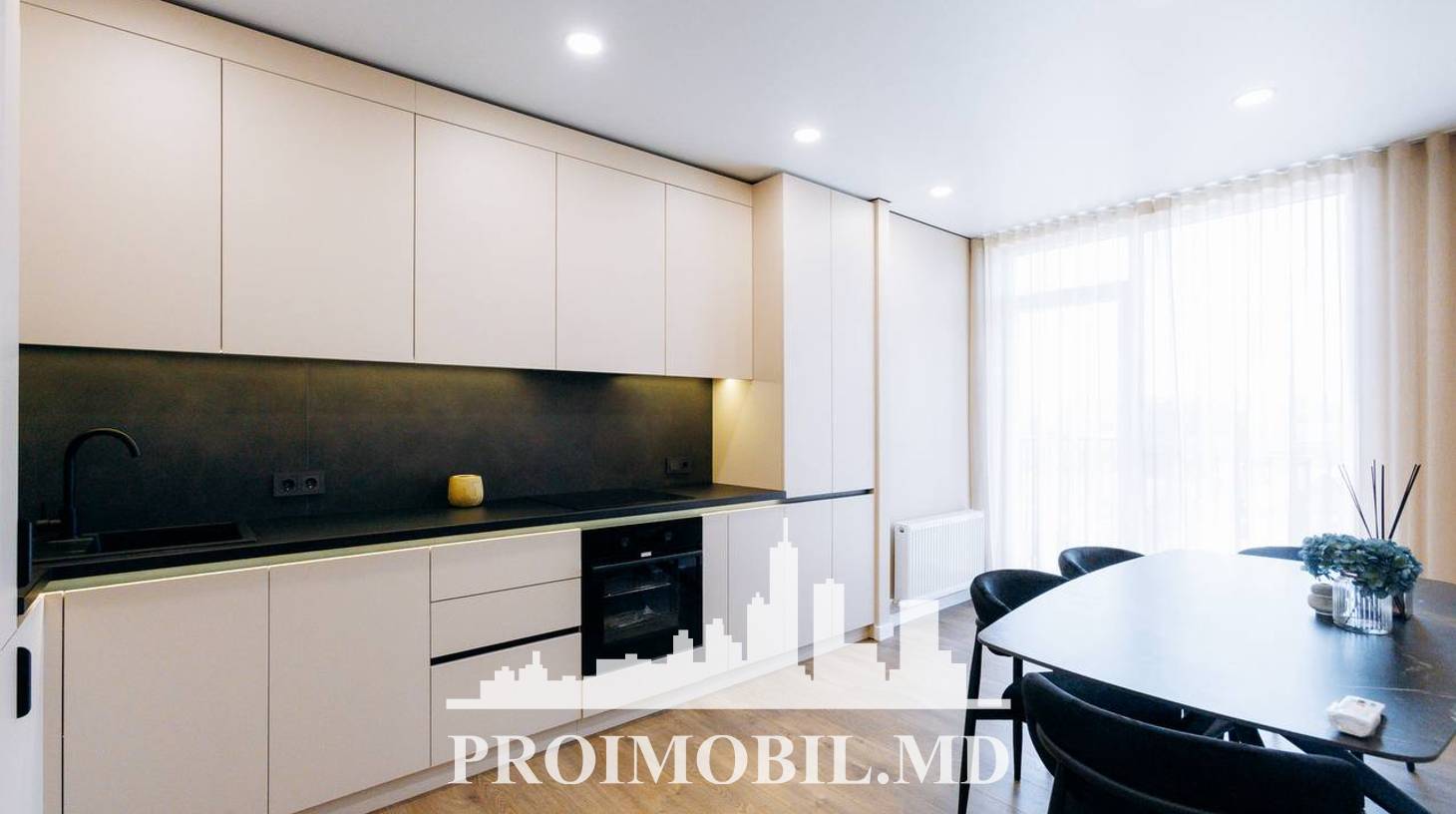 https://images.proimobil.md/g2aPLuuefJ20su25EnB4yTgailh9JxgTqDlcOsGHDVs/watermark:0.75:so:0:30:0.39/resize:fill:1460:816:1/gravity:ce/bG9jYWw6Ly8vZXN0YXRlL2xyLzE3MDJmYWY0LTg3ZWQtNGQ5NC1iMWM3LTZjZjY0ODQzZGFjYy5qcGVn