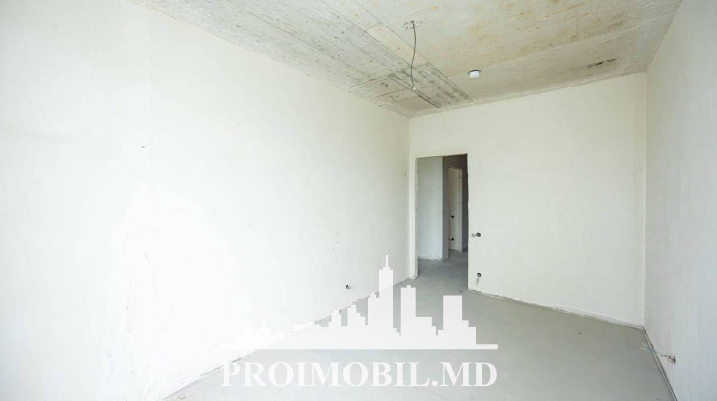 https://images.proimobil.md/g6E1J-2DOMW53PgRLxOHYNwSLaYf5zvWnUdHHLmE-5o/watermark:0.75:so:0:30:0.39/resize:fill:1460:816:1/gravity:ce/bG9jYWw6Ly8vZXN0YXRlL2xyLzU0MjYxMjNlLTk0MTgtNDFhYS04NDM4LTg5YTQwODdmYThjNC5qcGVn