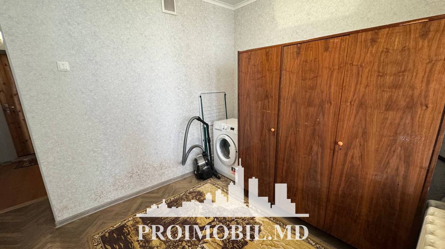 https://images.proimobil.md/g7kA4Nm3p5dWVDt2WuOb7WauTvHOvMkqFw-iX3fV7TA/watermark:0.75:so:0:30:0.39/resize:fill:1460:816:1/gravity:ce/bG9jYWw6Ly8vZXN0YXRlL2xyLzVmYWVmNjQ0LWVjMmQtNDQ5YS05ZWEzLTExNDcwZjZmOWUzZC5qcGVn
