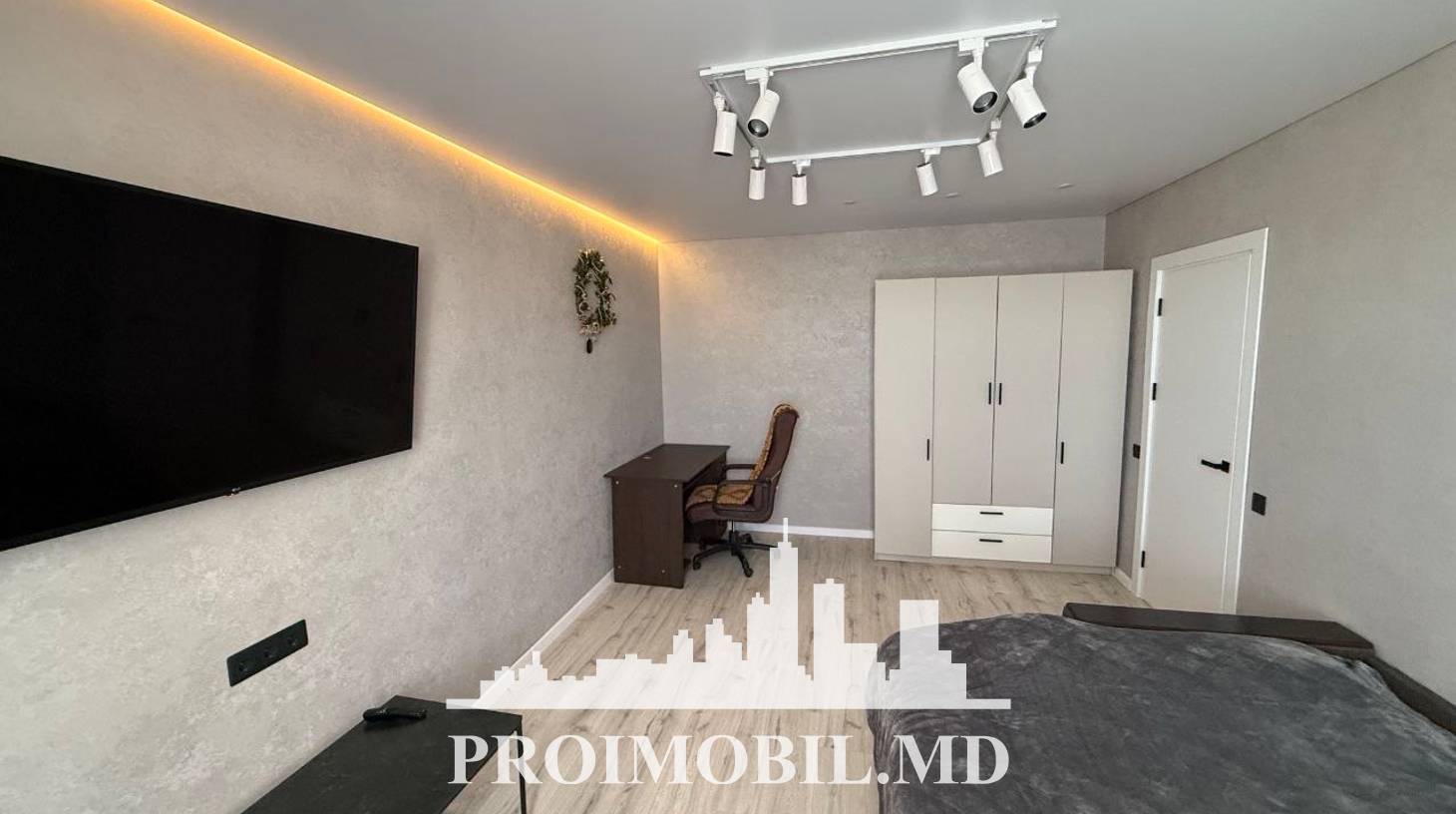 https://images.proimobil.md/g8yD2QR74T6Cgmiy3O7MEi64yPTEffYeAVaI-Y1XTEk/watermark:0.75:so:0:30:0.39/resize:fill:1460:816:1/gravity:ce/bG9jYWw6Ly8vZXN0YXRlL2xyL2M1MWE0YmVkLWIyM2UtNDY4ZC1iM2YzLThhNmI1MTdiYzc2Yy5qcGVn