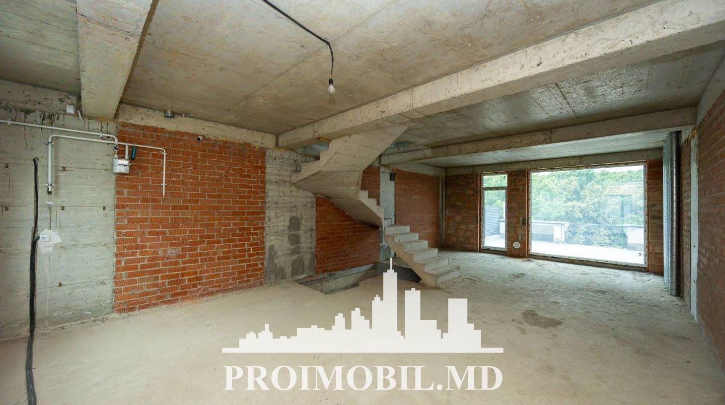 https://images.proimobil.md/g9Z6fay6FTaZqOCDgD5U0ADmf2o1pXNS9JO60tszUfY/watermark:0.75:so:0:30:0.39/resize:fill:1460:816:1/gravity:ce/bG9jYWw6Ly8vZXN0YXRlL2xyL2JhMzRmYTYzLWQzZGMtNGNlZi04N2E5LTBmZDI2MGI0YjJmYi5qcGVn